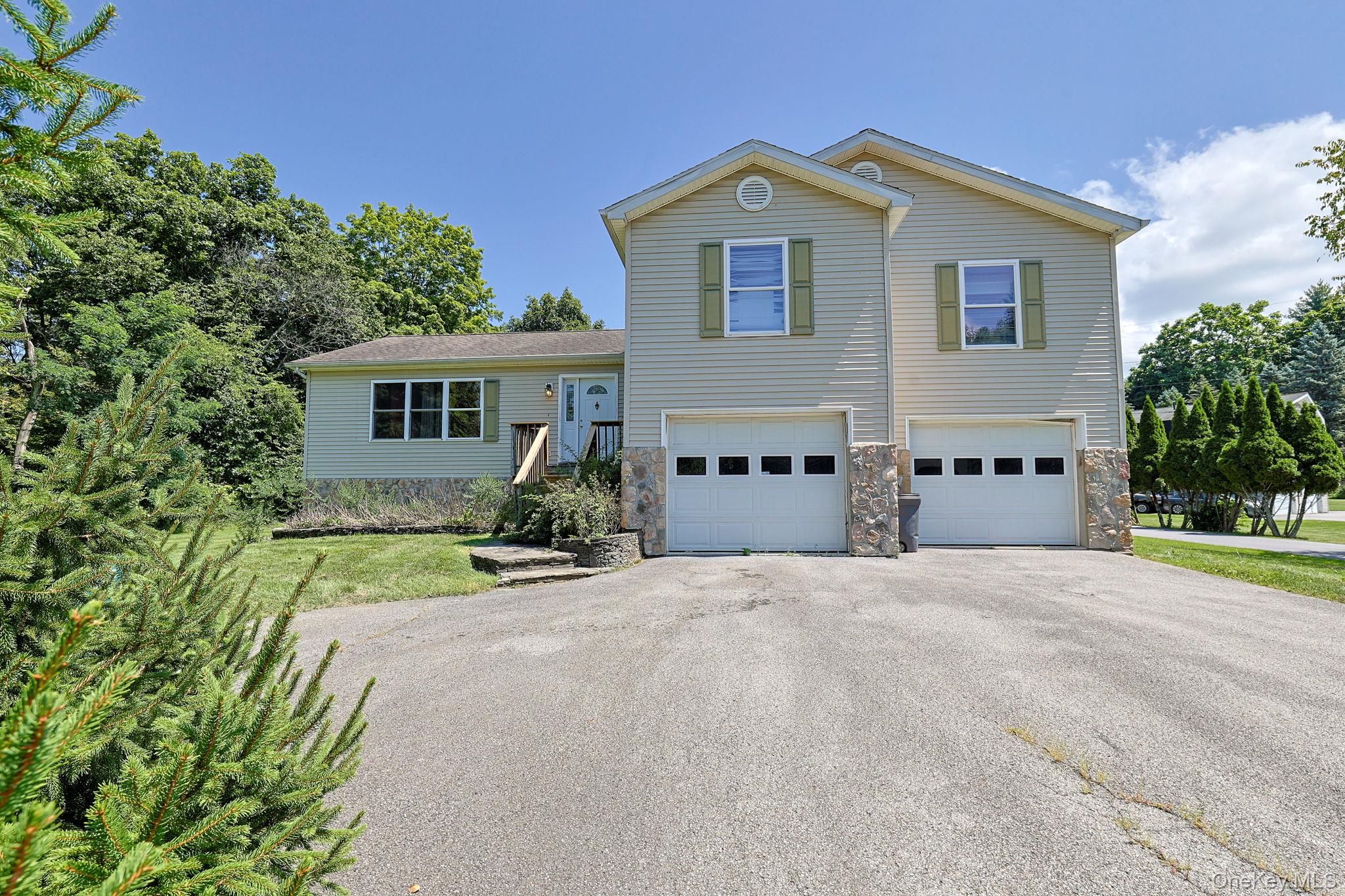 96 Velie Road Property Photo 2