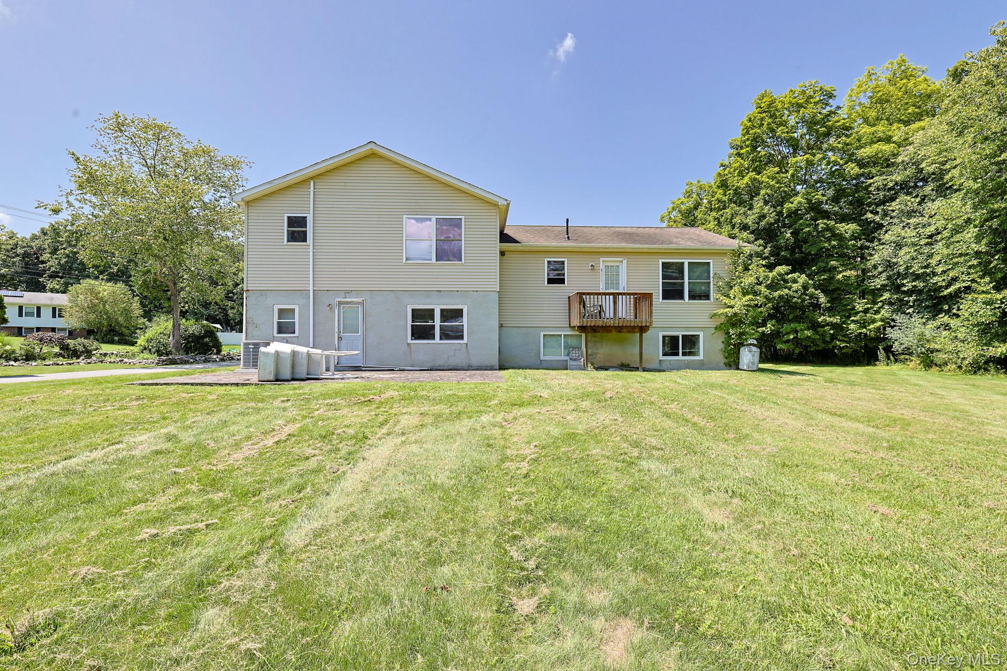 96 Velie Road Property Photo 4