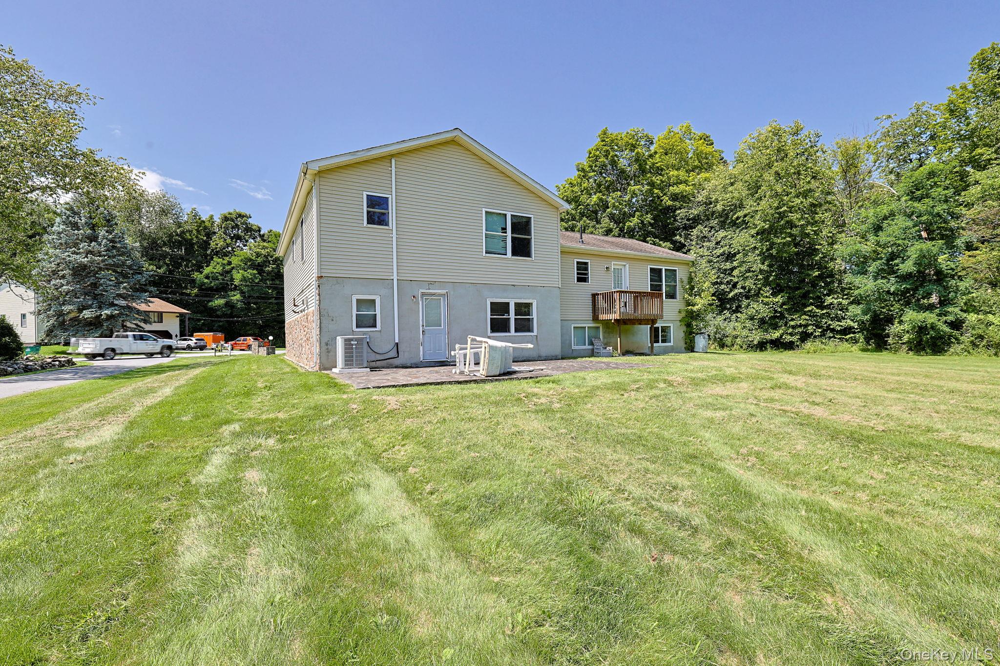 96 Velie Road Property Photo 6