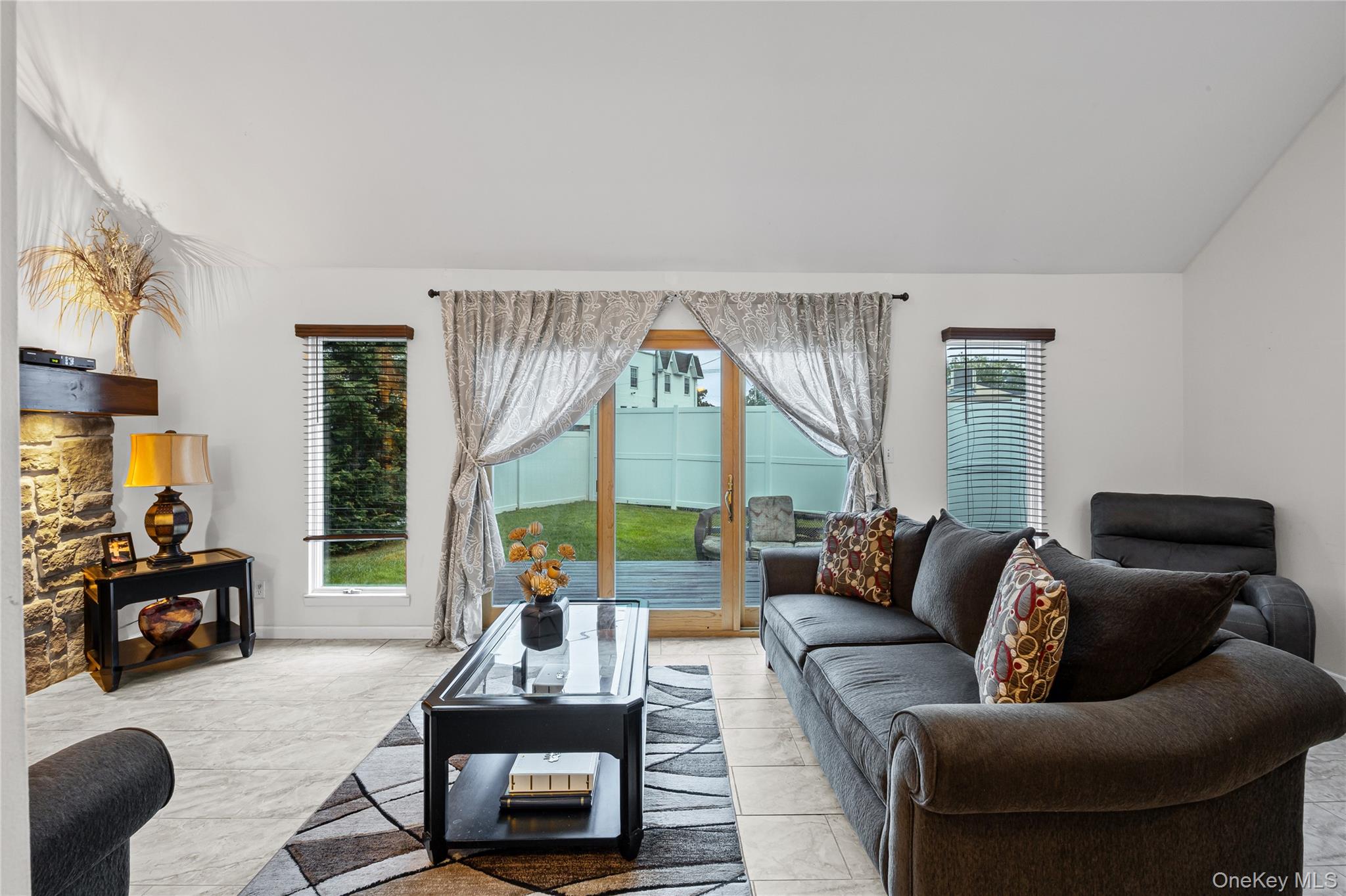 2 Windsor Court Property Photo 6