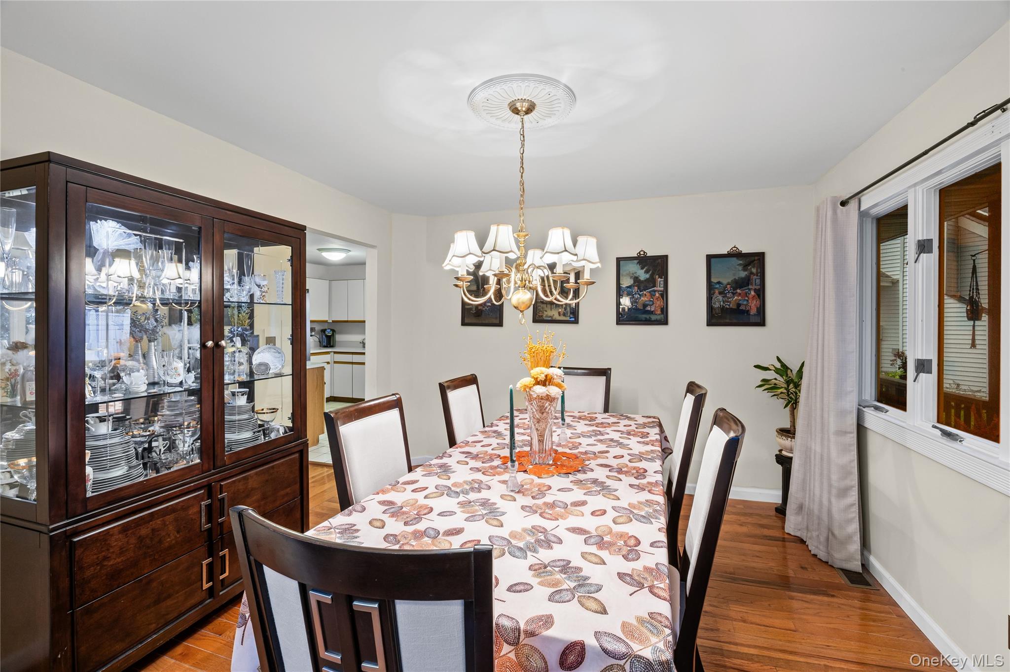 2 Windsor Court Property Photo 11