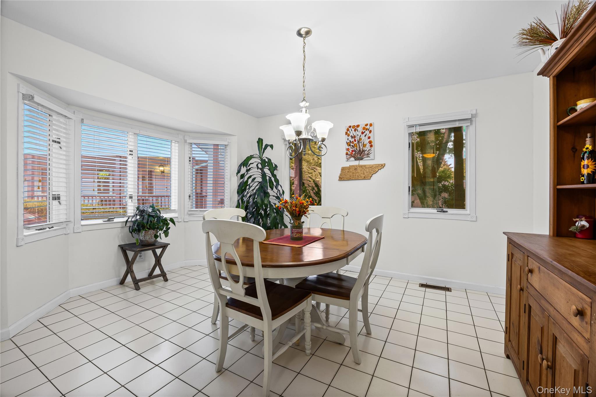 2 Windsor Court Property Photo 14