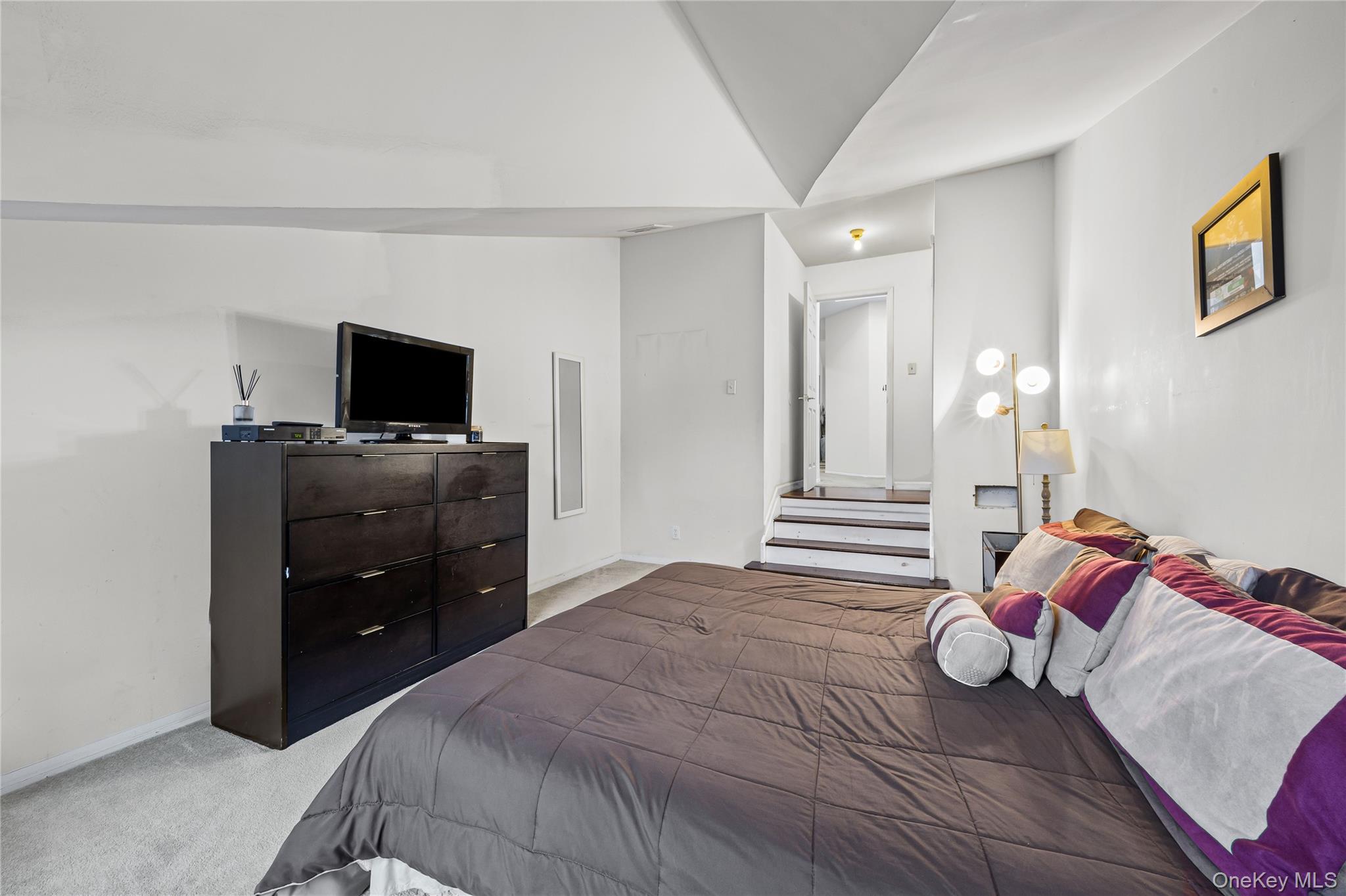 2 Windsor Court Property Photo 22