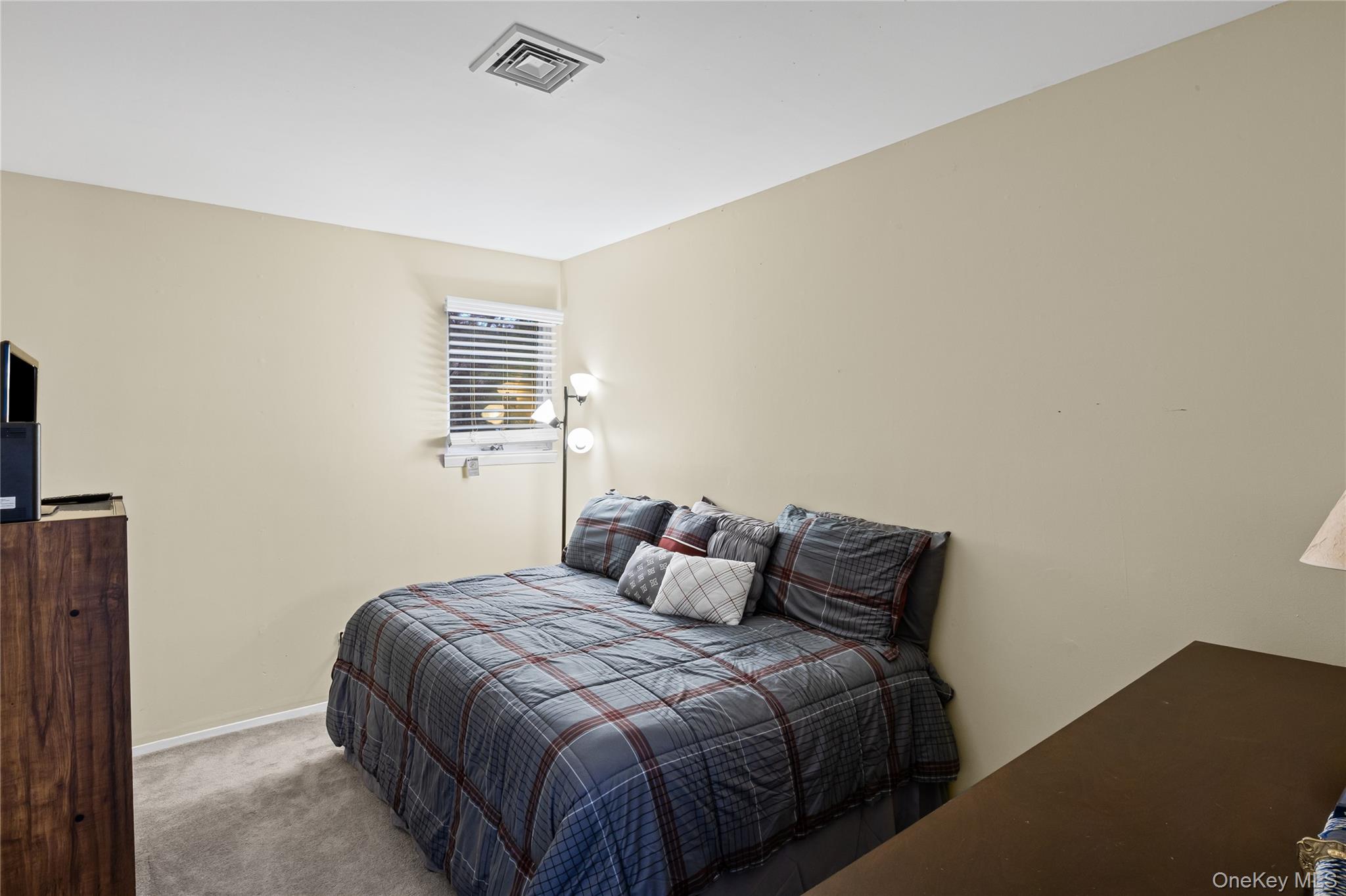 2 Windsor Court Property Photo 25