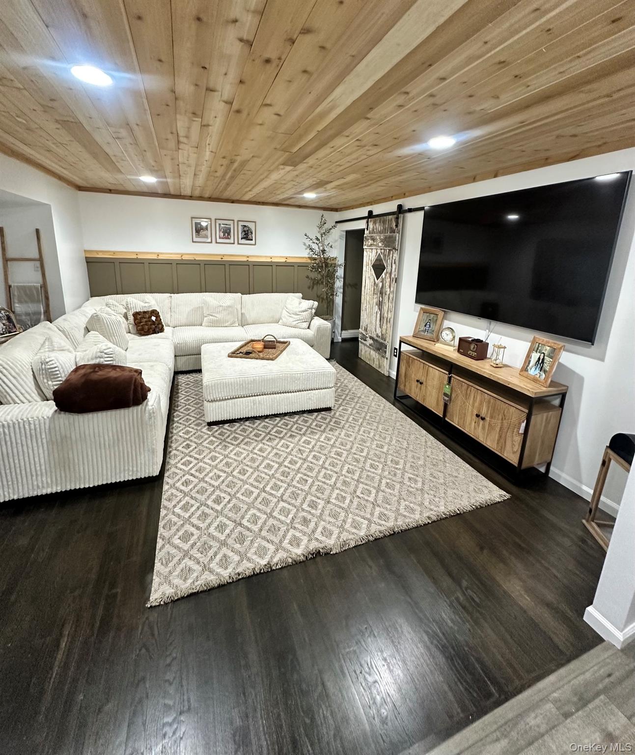 29 Rolling Hills Drive Property Photo 5