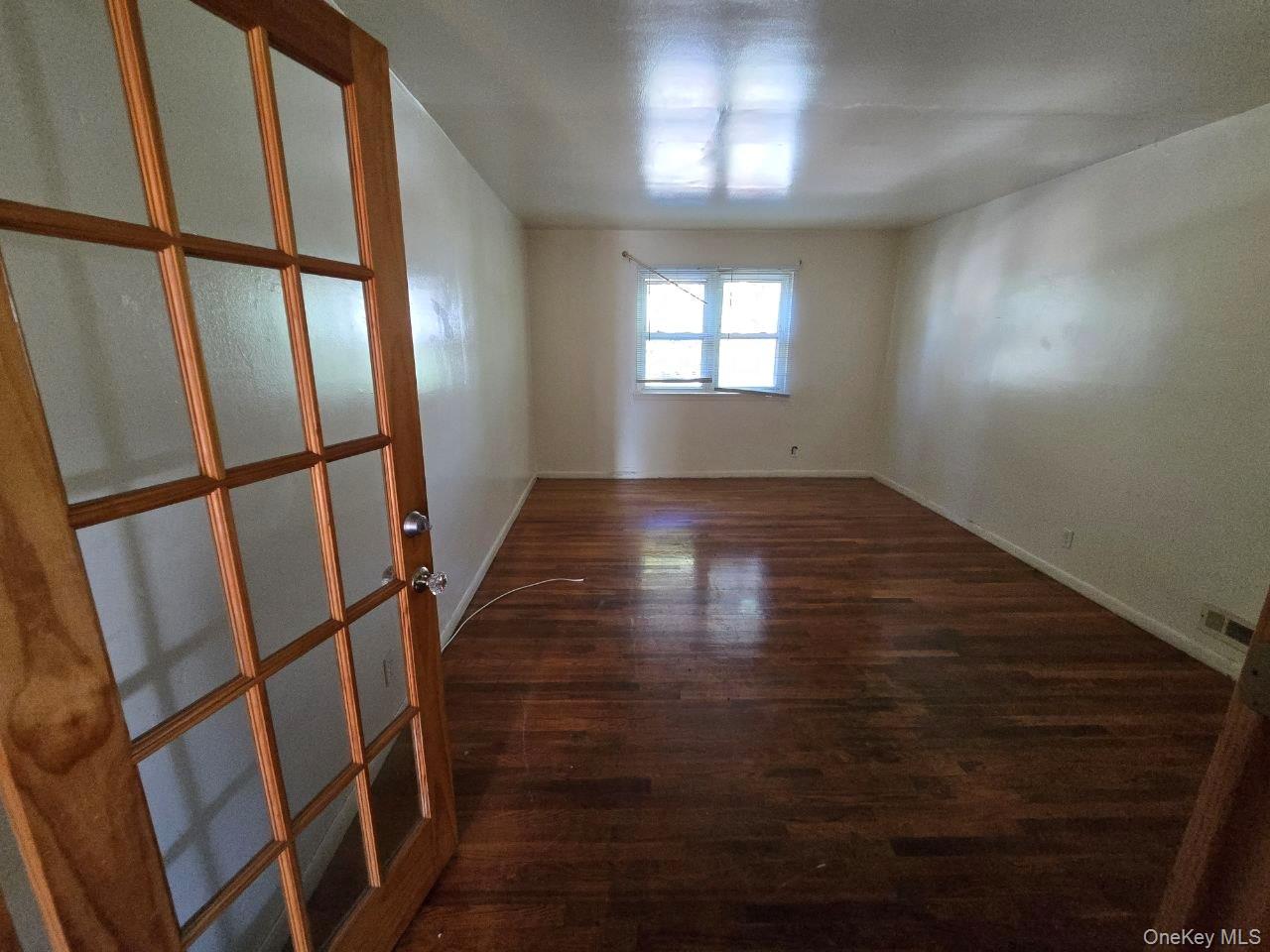 462 S 3rd Avenue Property Photo 2