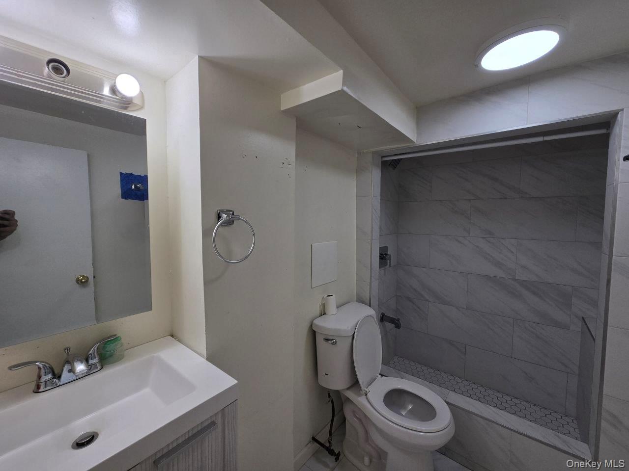 462 S 3rd Avenue Property Photo 8