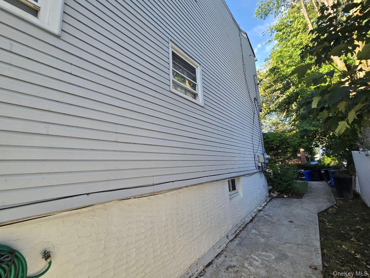 462 S 3rd Avenue Property Photo 12