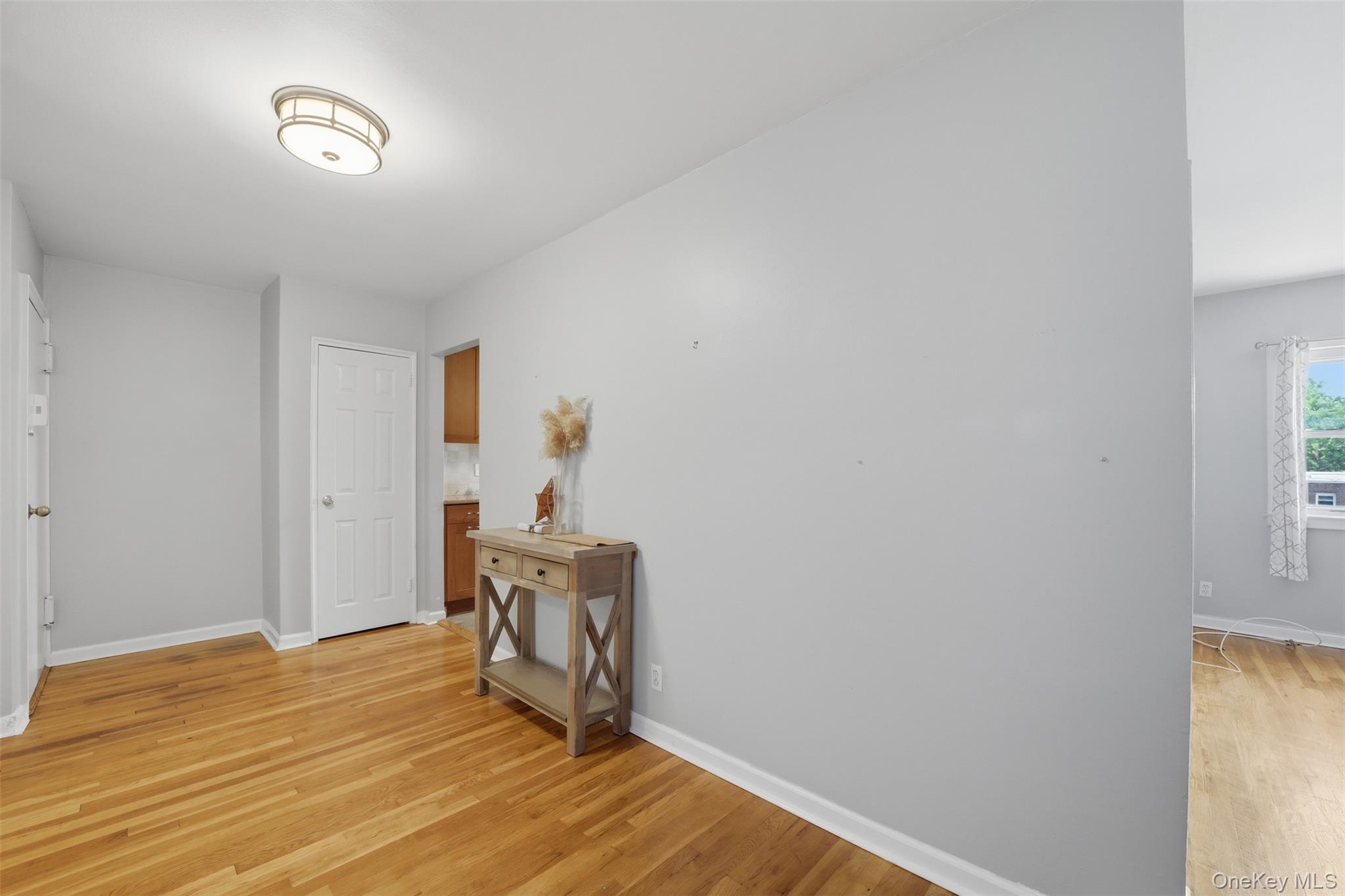 140 N Broadway P-4 Property Photo 6
