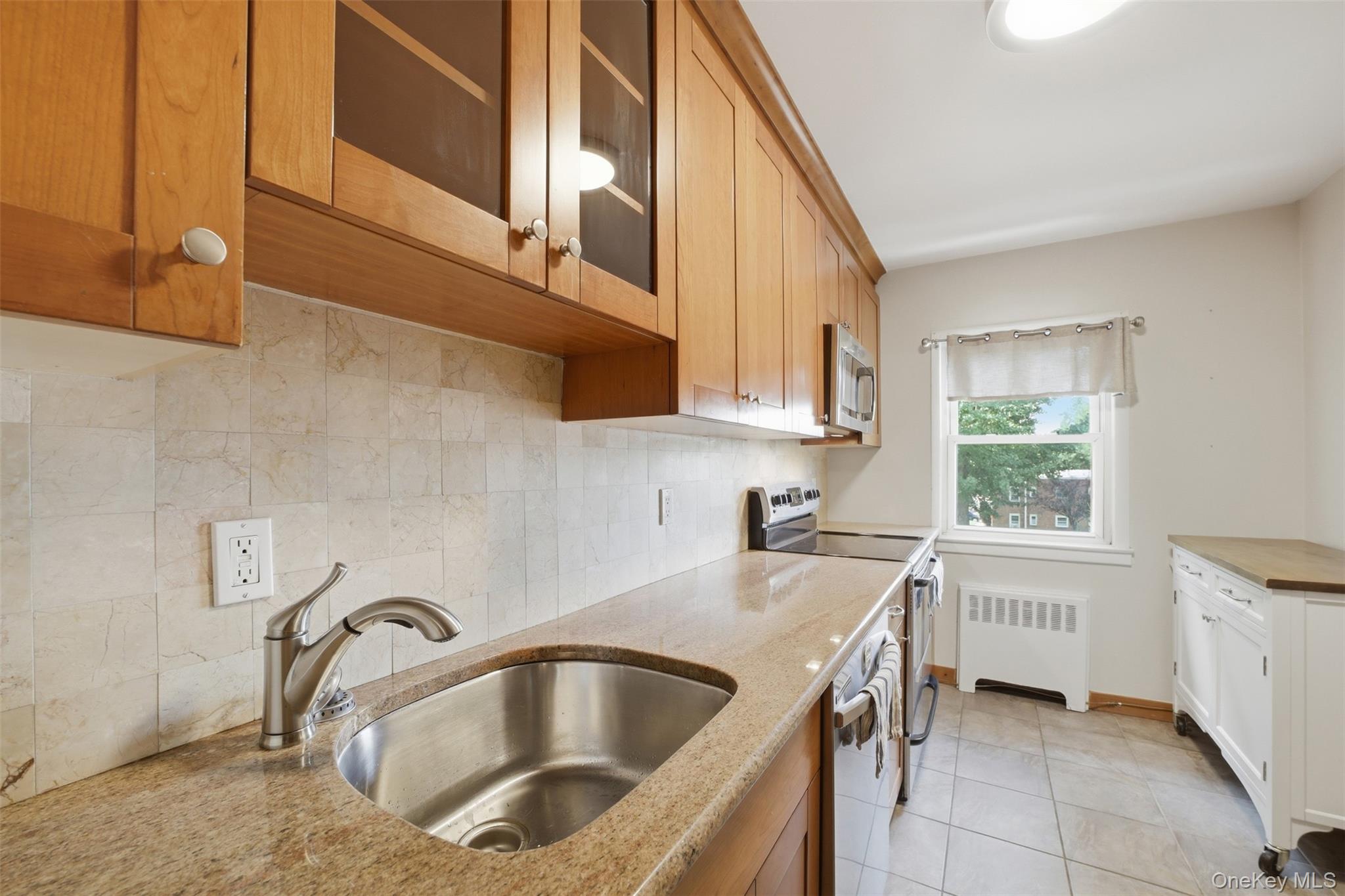 140 N Broadway P-4 Property Photo 8