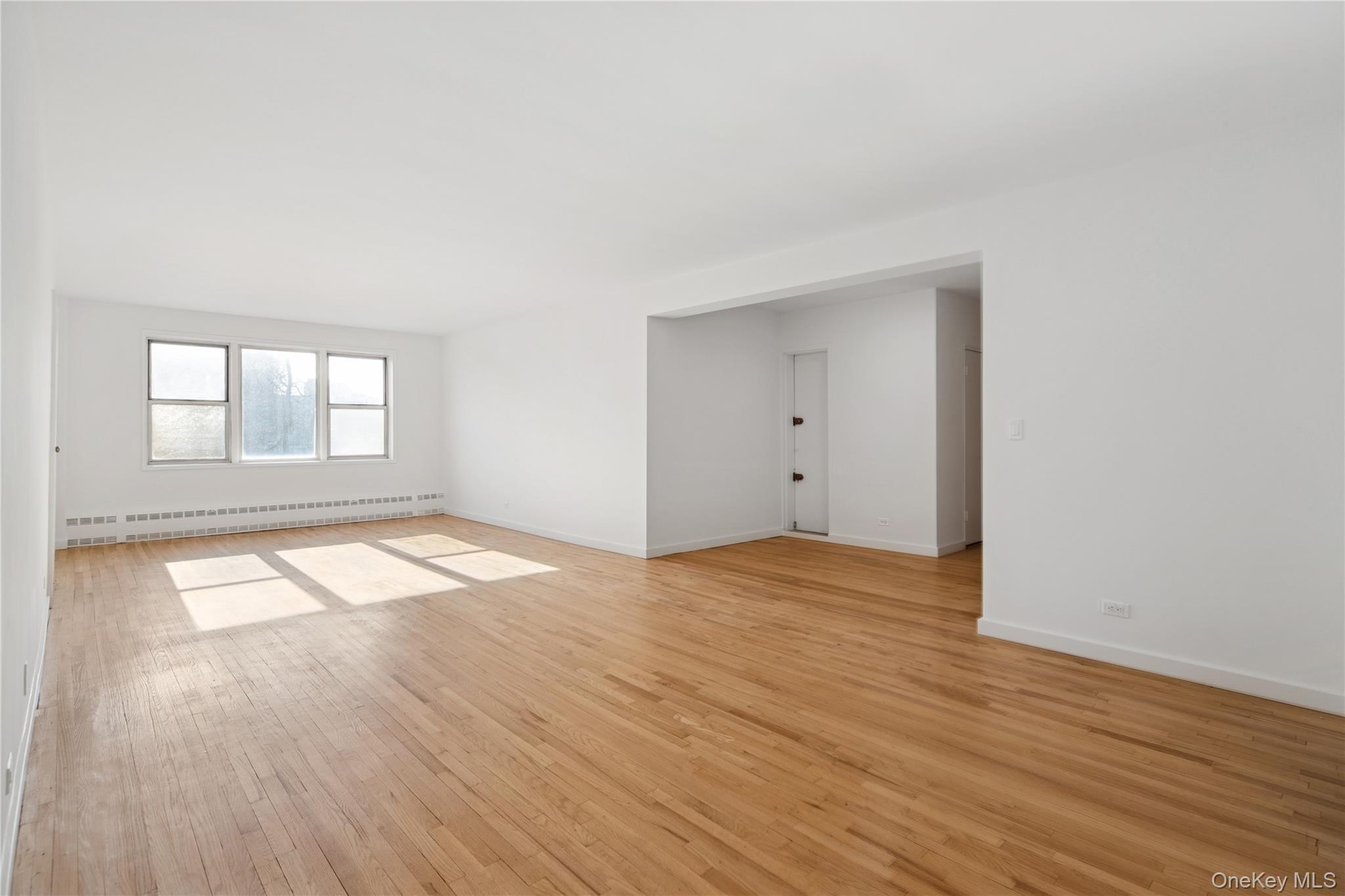 3701 Henry Hudson Parkway 3b Property Photo 2