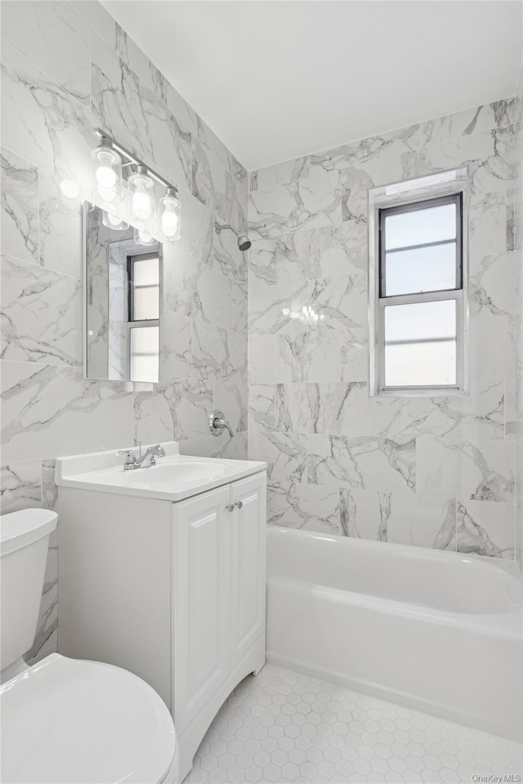 3701 Henry Hudson Parkway 3b Property Photo 13