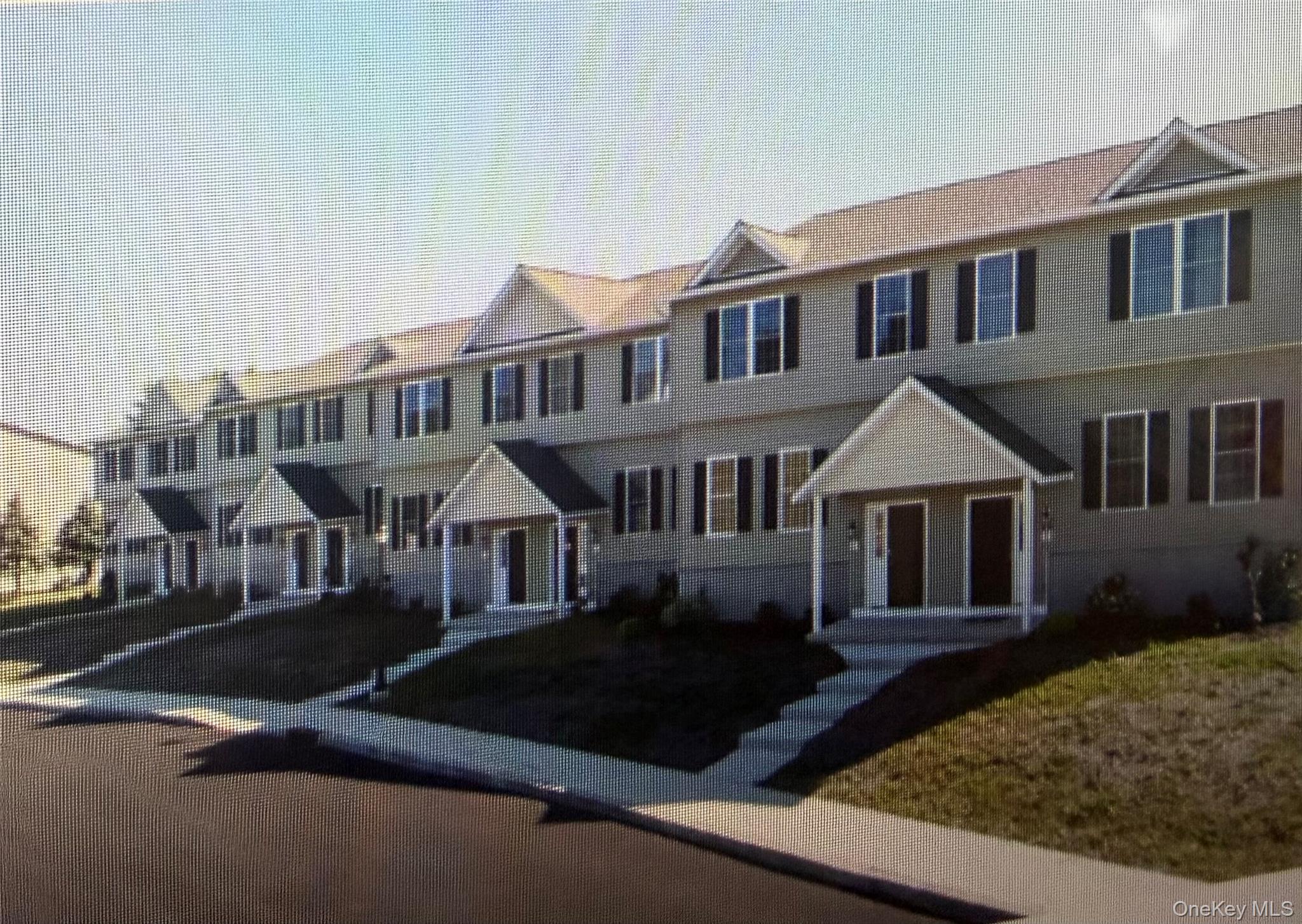 75 Hudson Circle 44 Property Photo 2