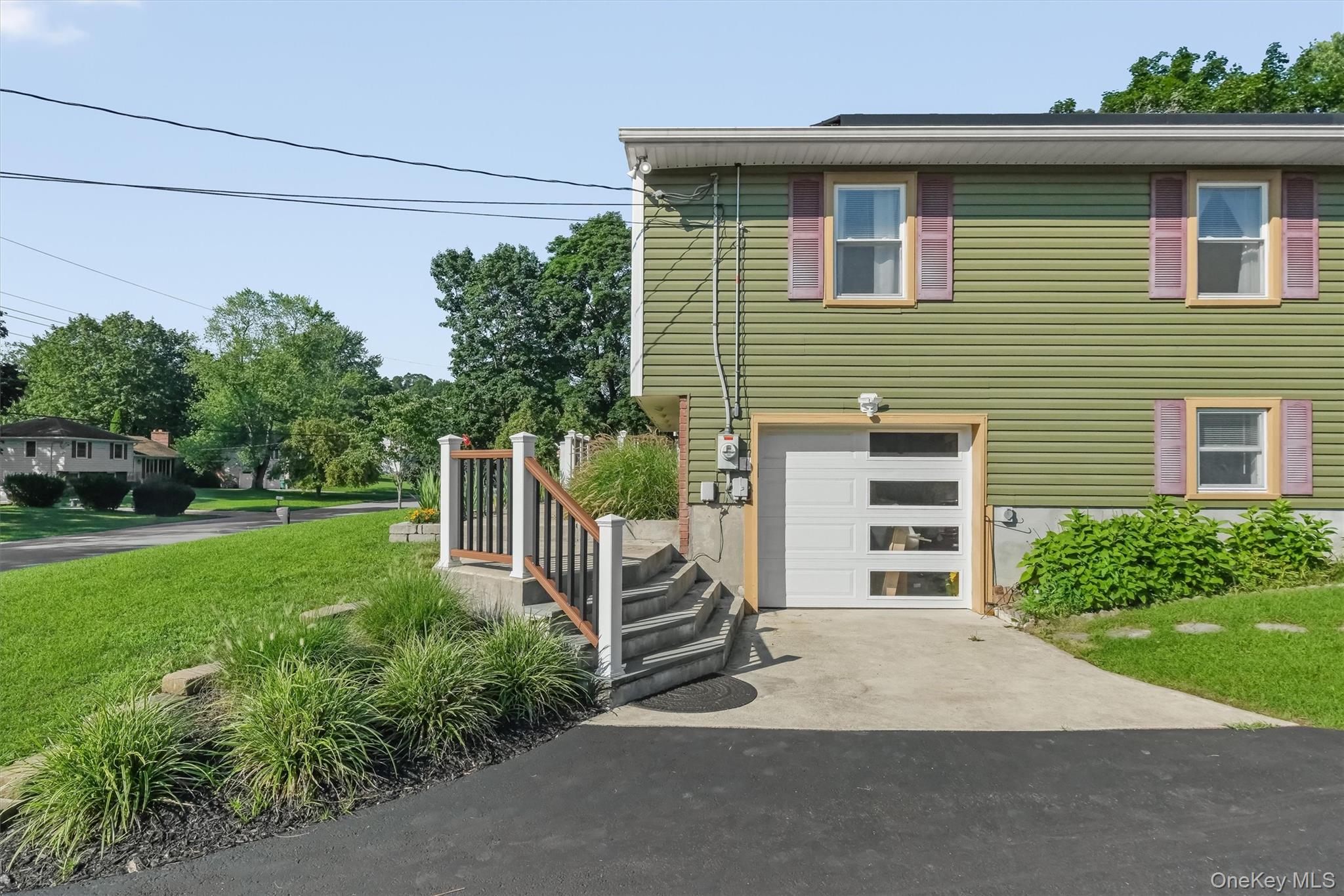 17 N Jackson Drive Property Photo 3