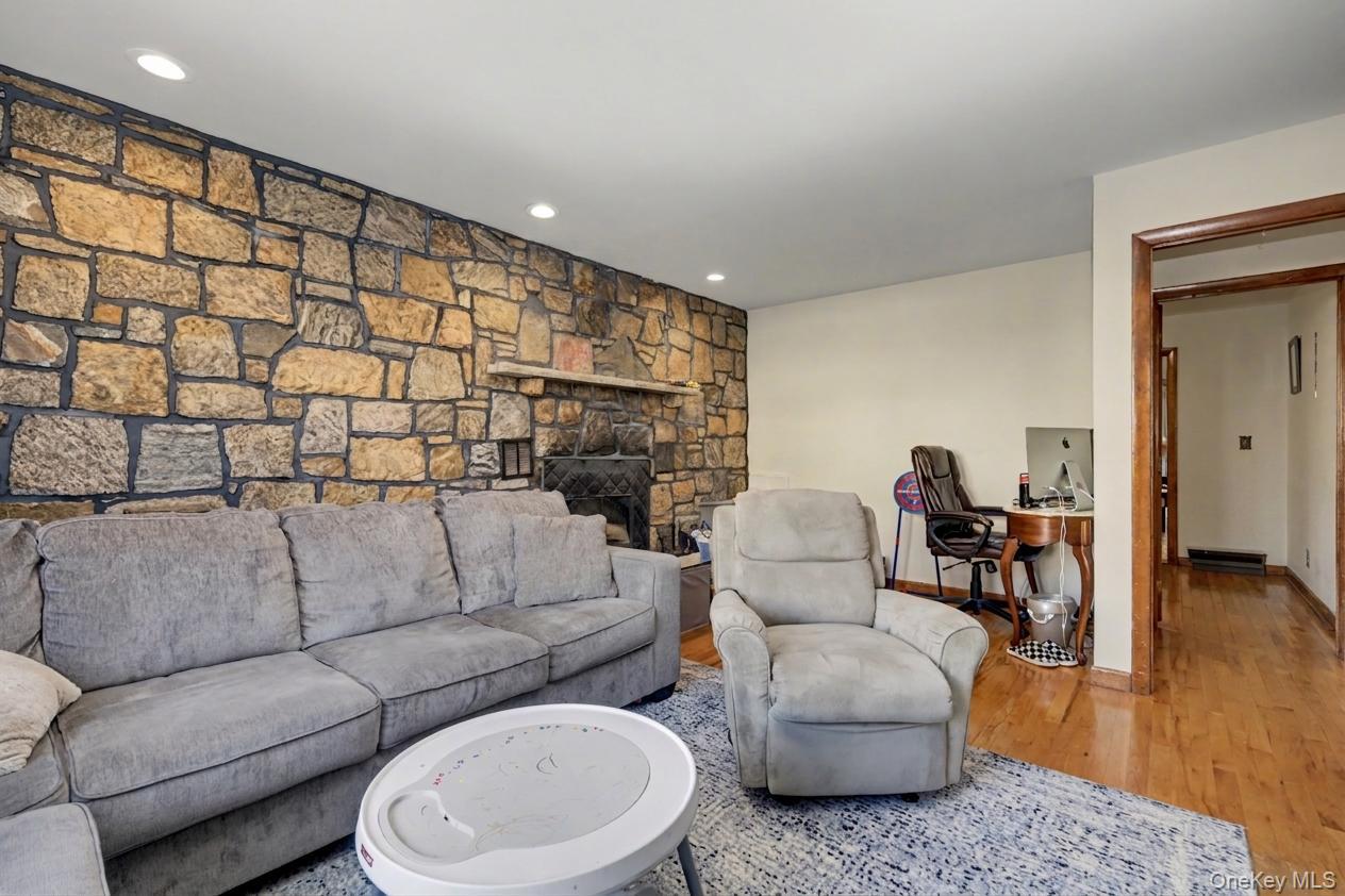 17 Aka 13 Smart Avenue Property Photo 21