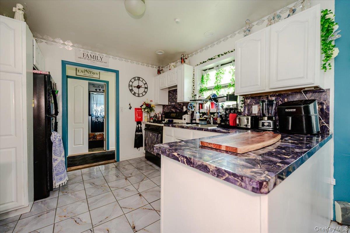 13 Meadow Lane Property Photo 9