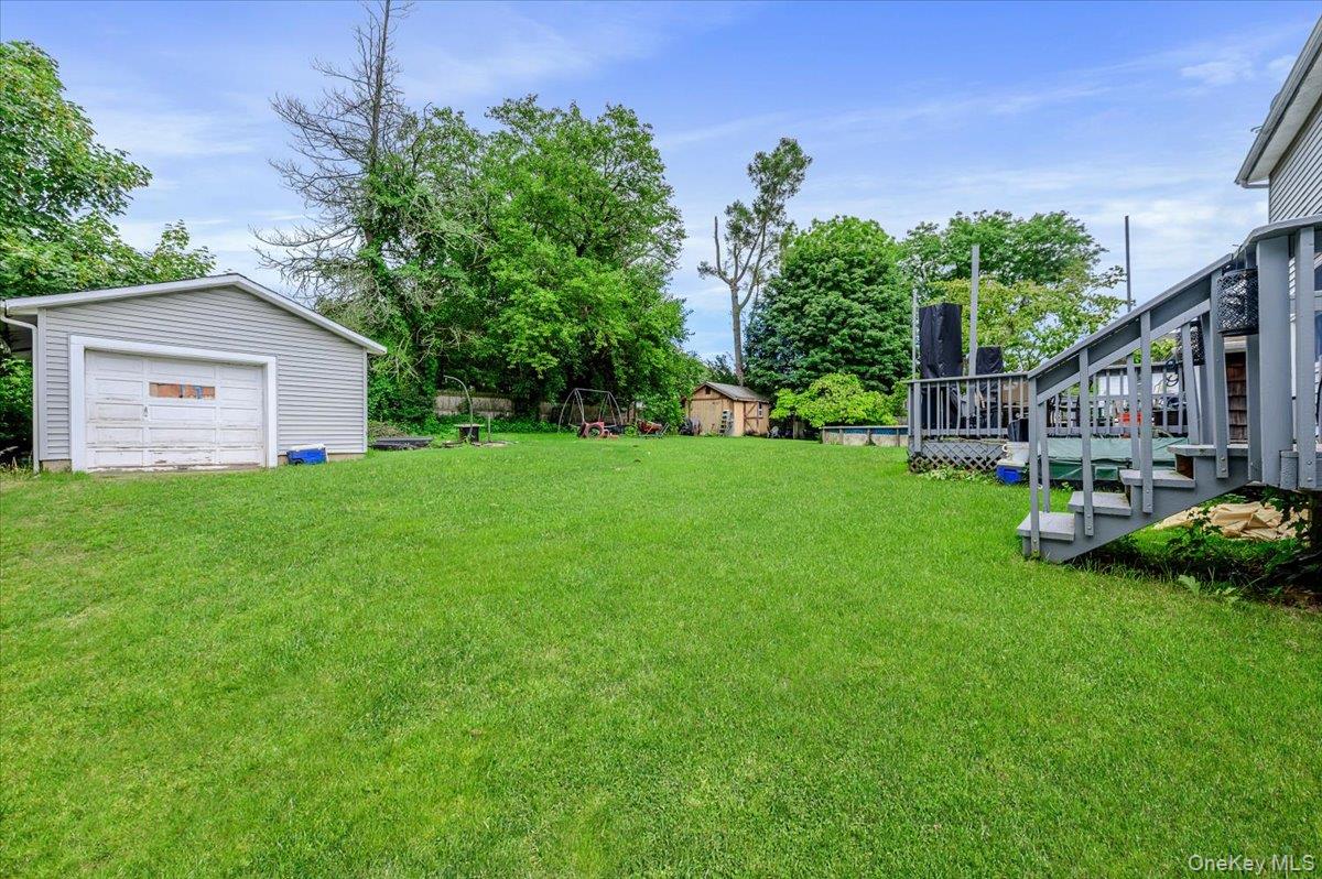 13 Meadow Lane Property Photo 22