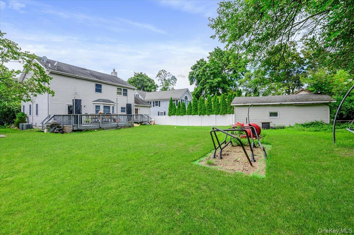 13 Meadow Lane Property Photo 24