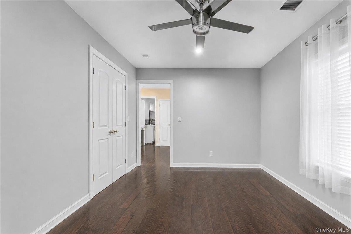 571 Park Avenue Property Photo 12