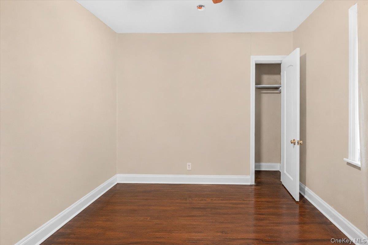 571 Park Avenue Property Photo 14