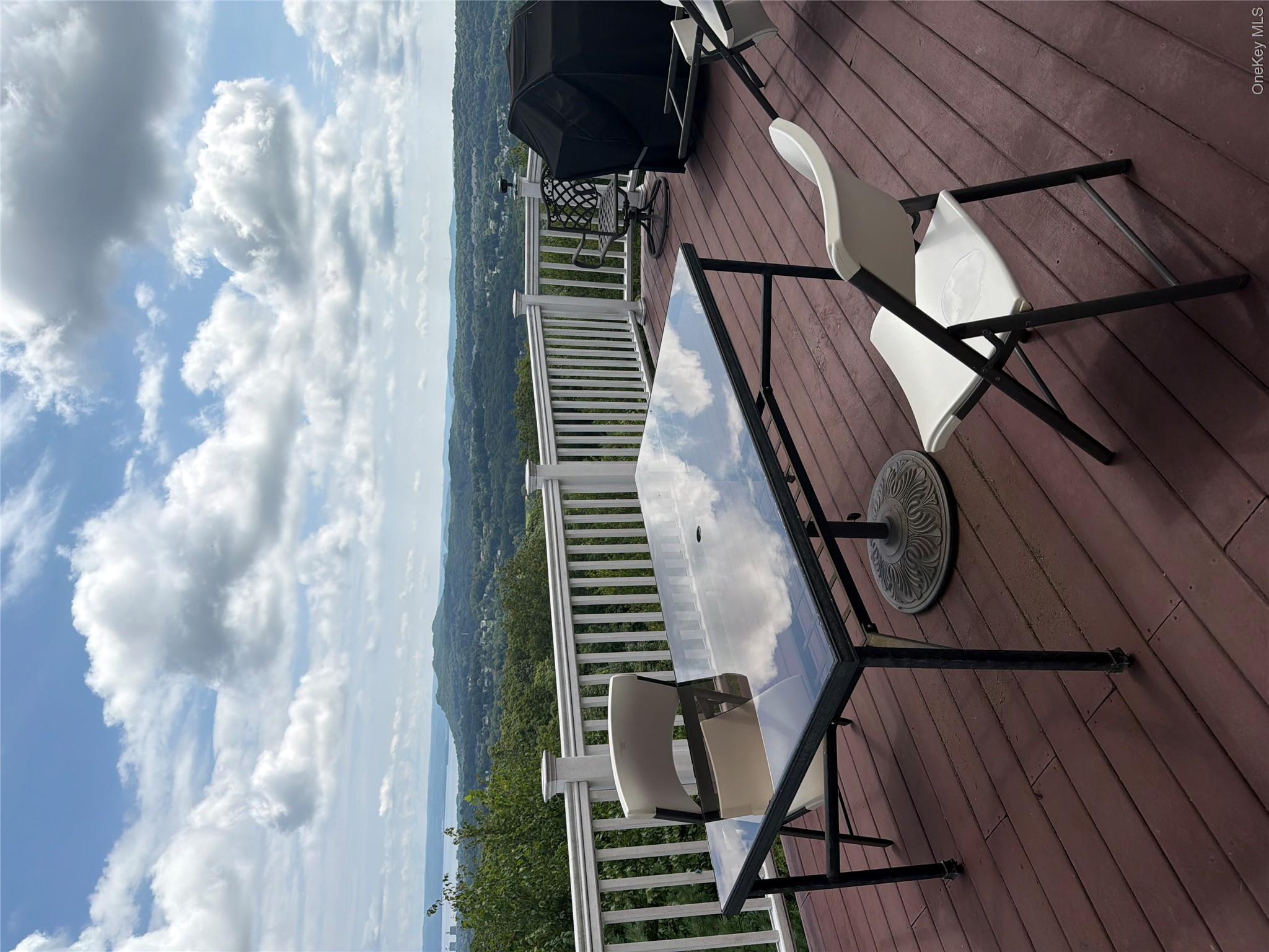 107 Overlook Road Property Photo 3