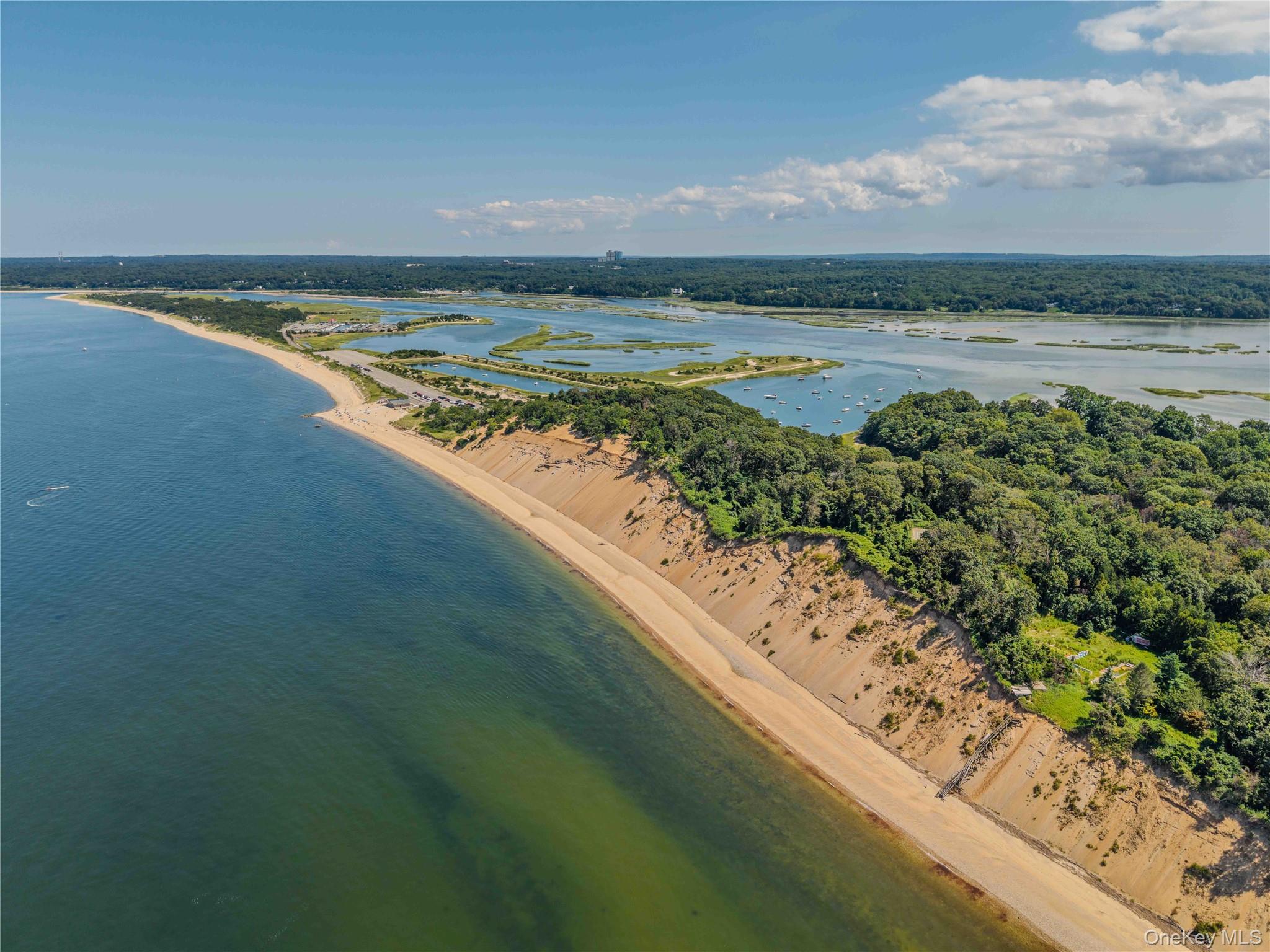 546 Long Beach Road Property Photo 4