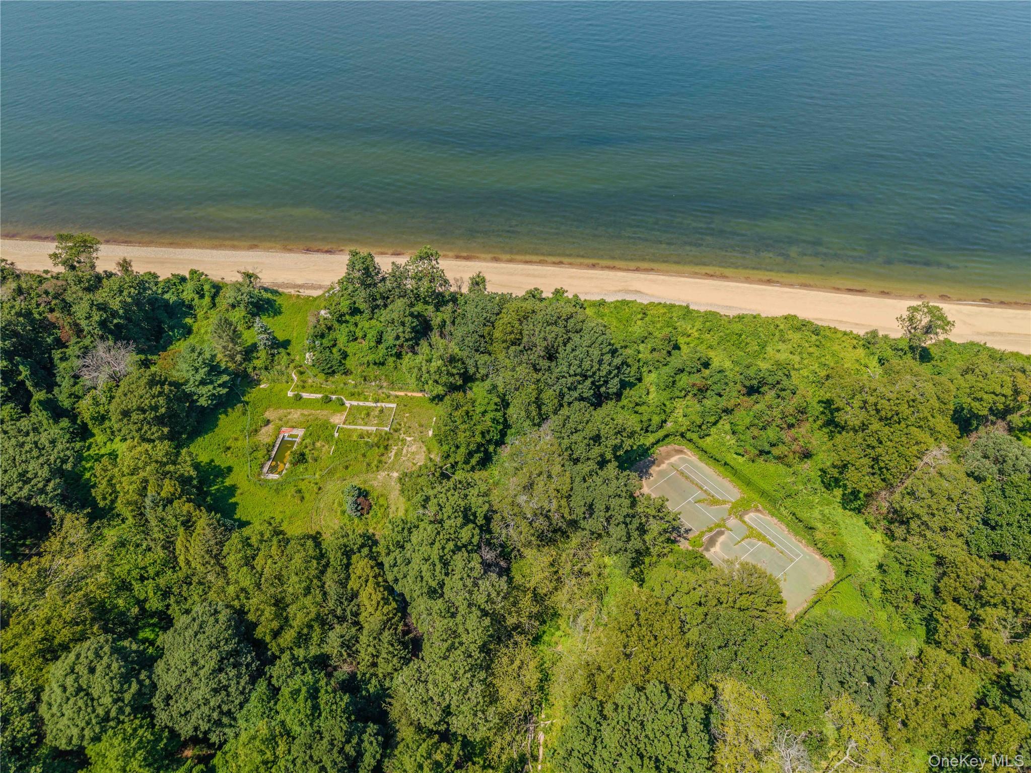 546 Long Beach Road Property Photo 8
