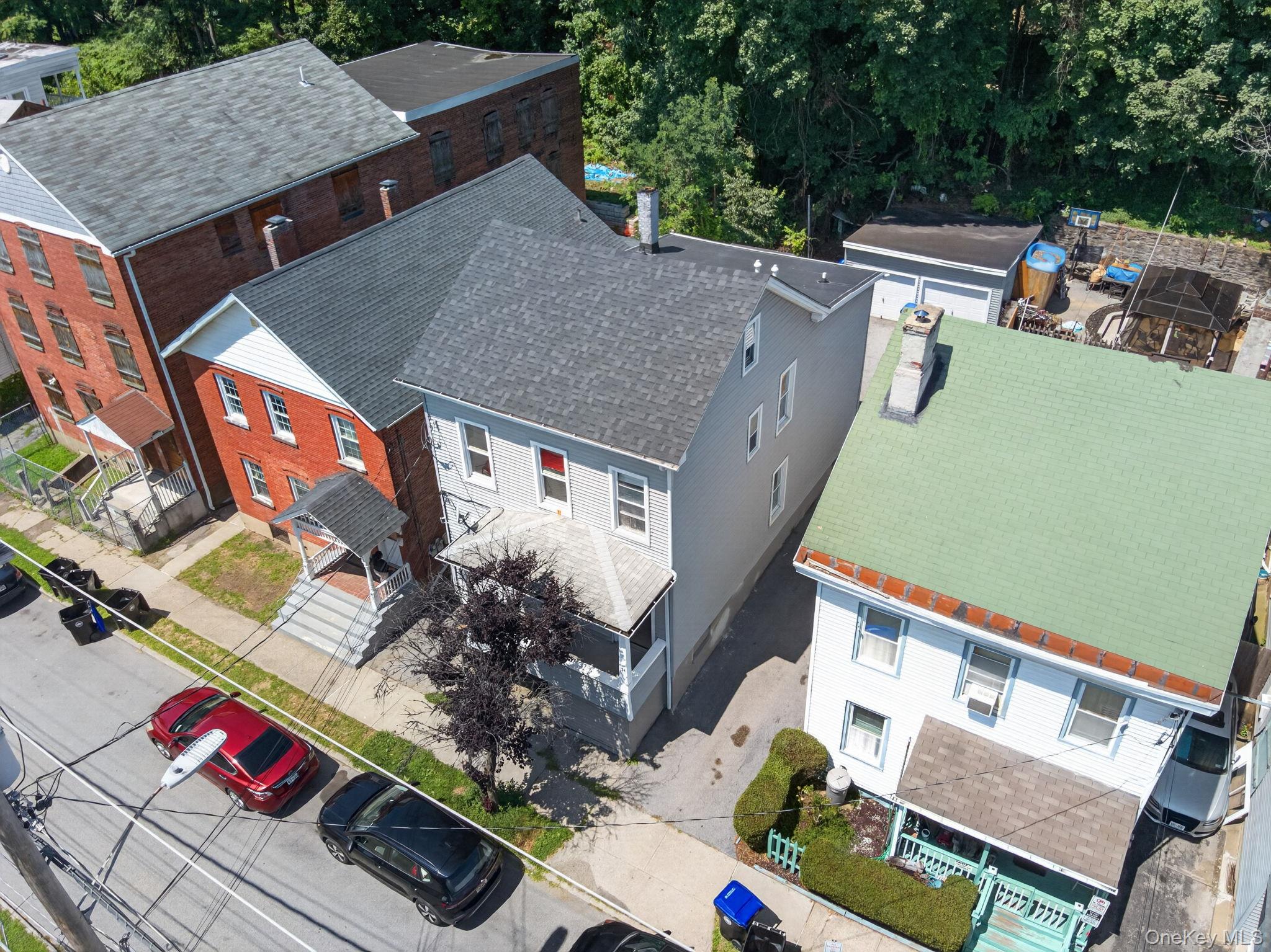 54 Gifford Avenue Property Photo 4