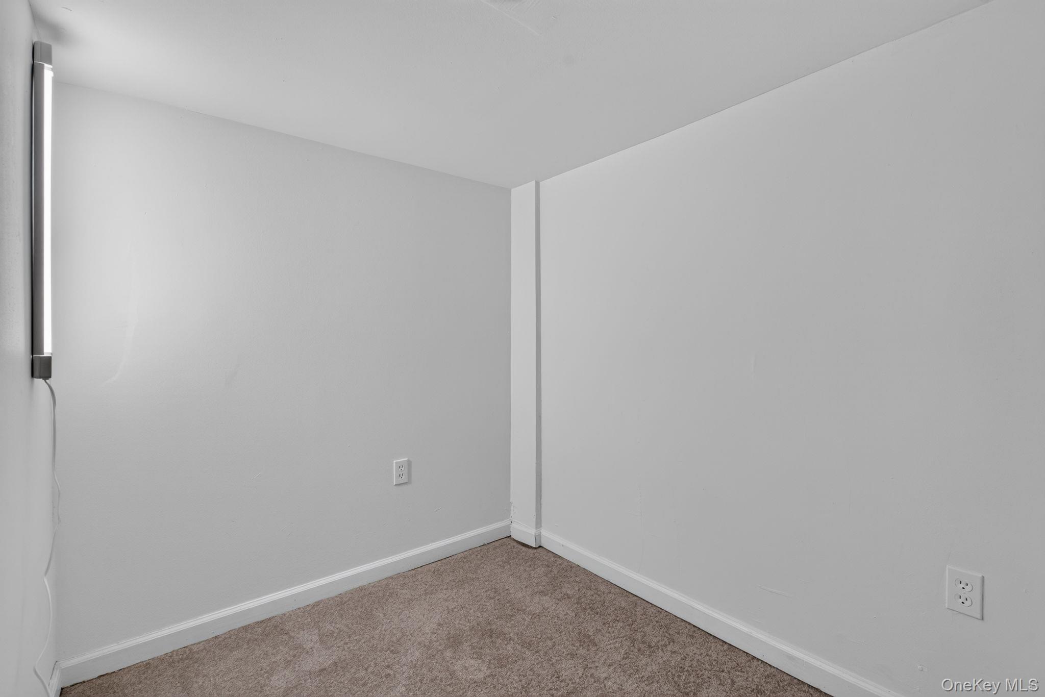 54 Gifford Avenue Property Photo 14