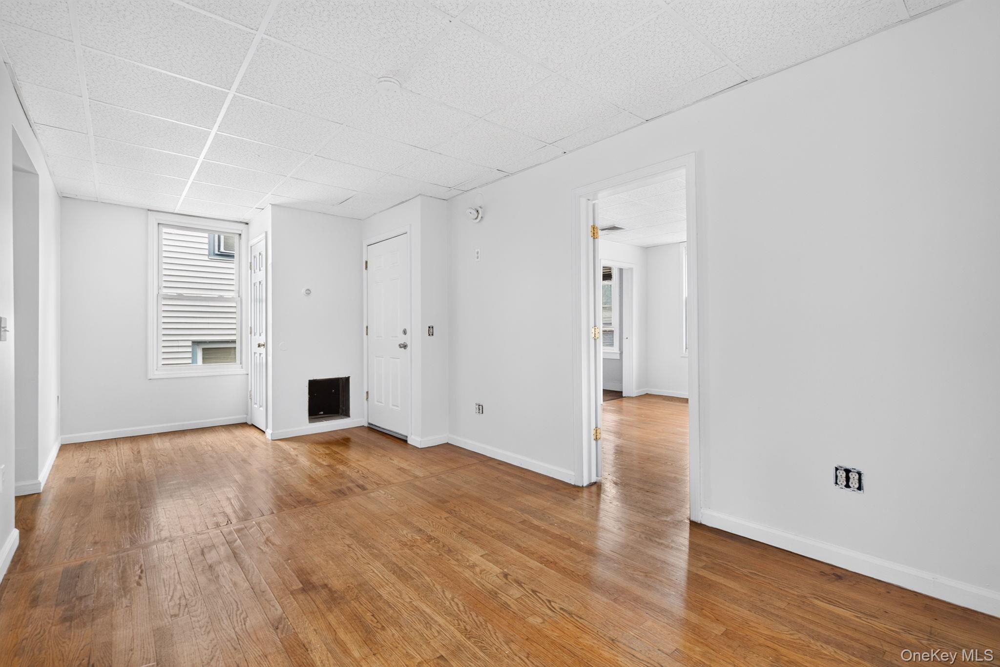 54 Gifford Avenue Property Photo 32