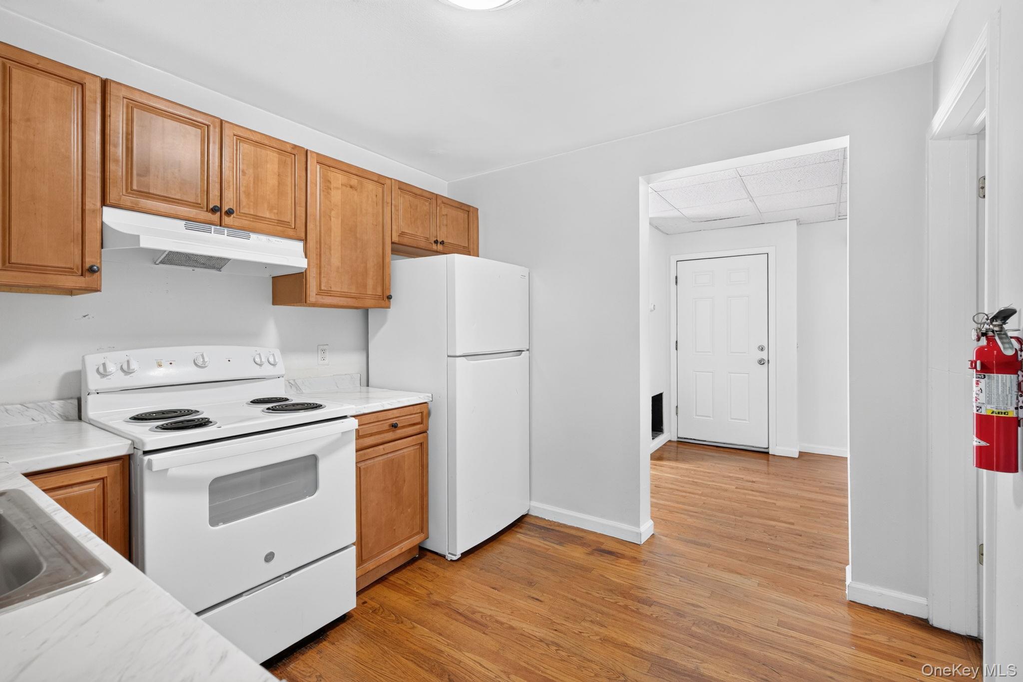 54 Gifford Avenue Property Photo 38