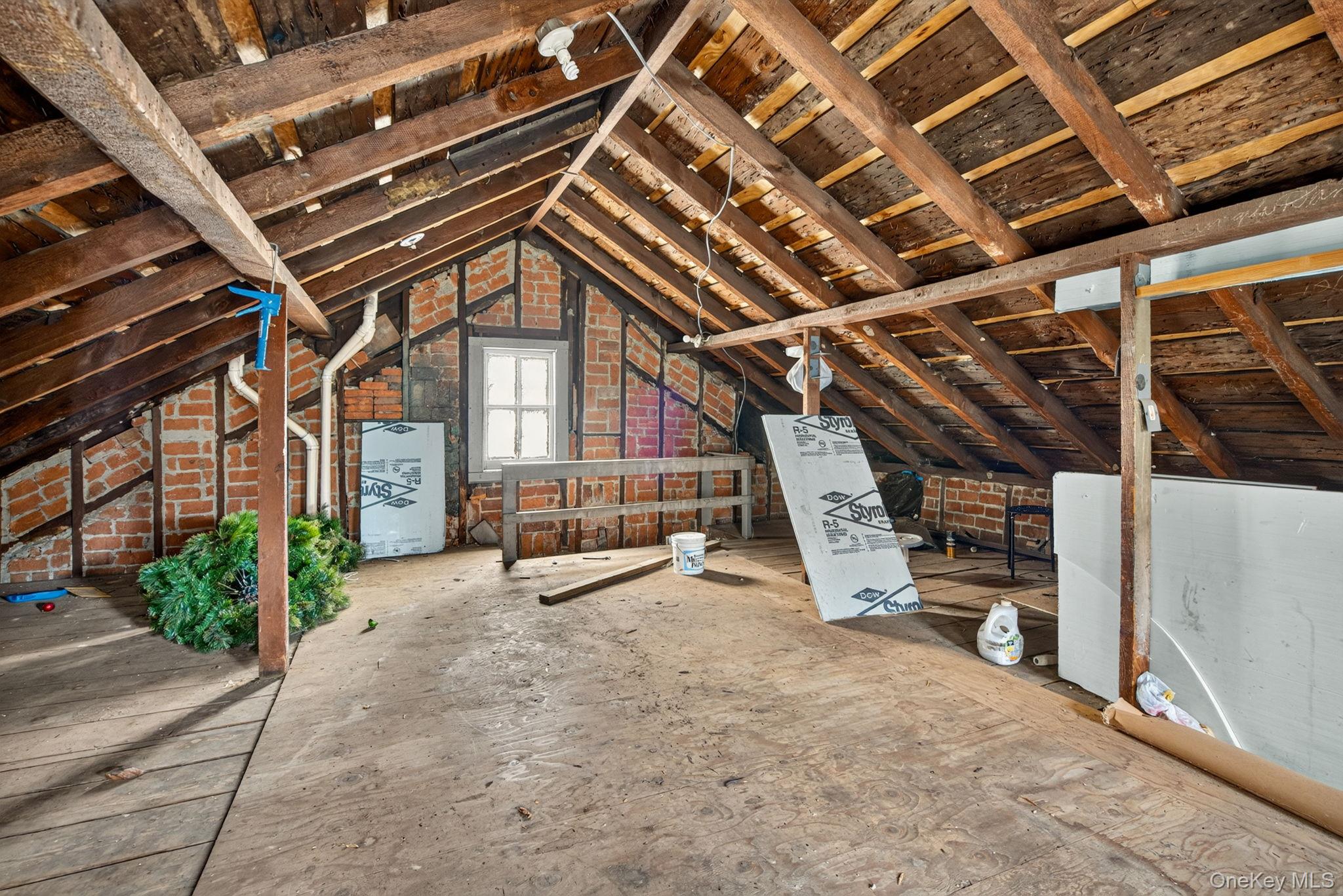 54 Gifford Avenue Property Photo 41