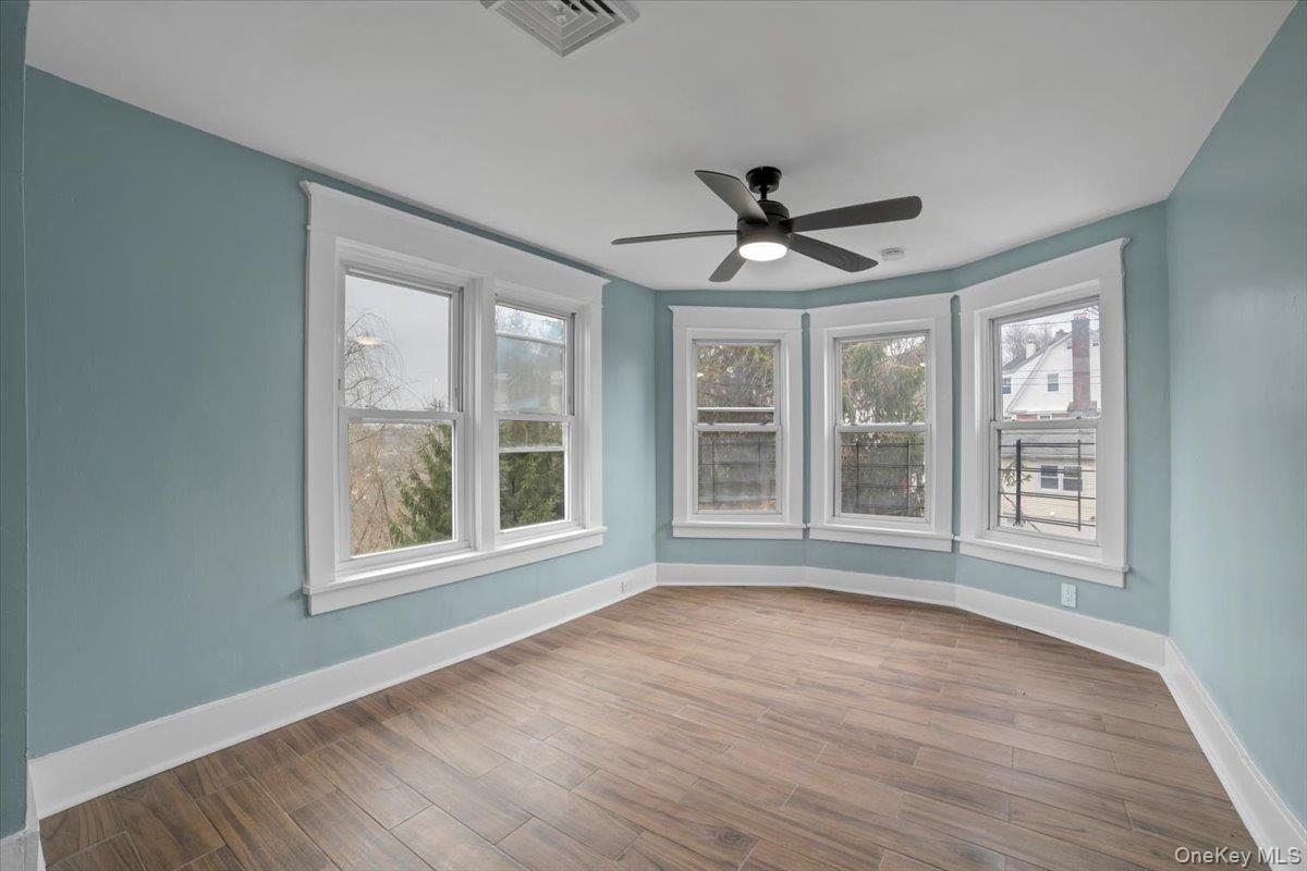 143 Chatterton Parkway 2nd Floor Property Photo 3