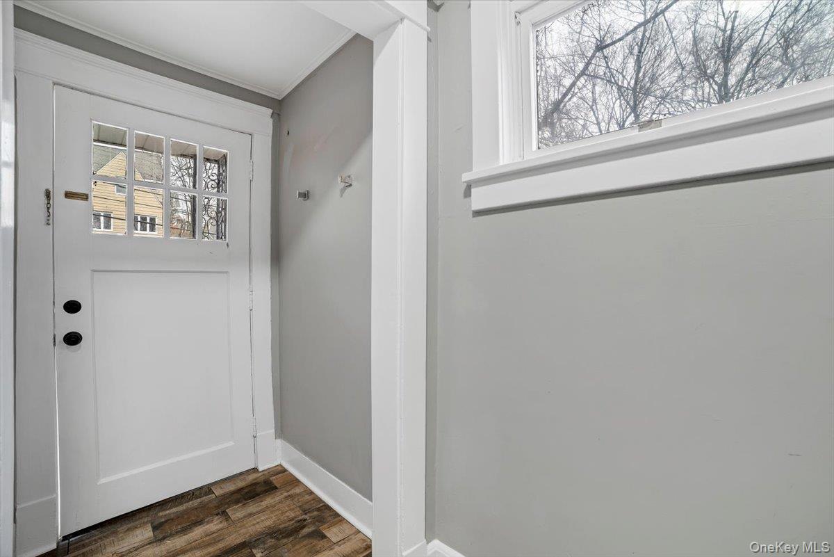 143 Chatterton Parkway 2nd Floor Property Photo 12