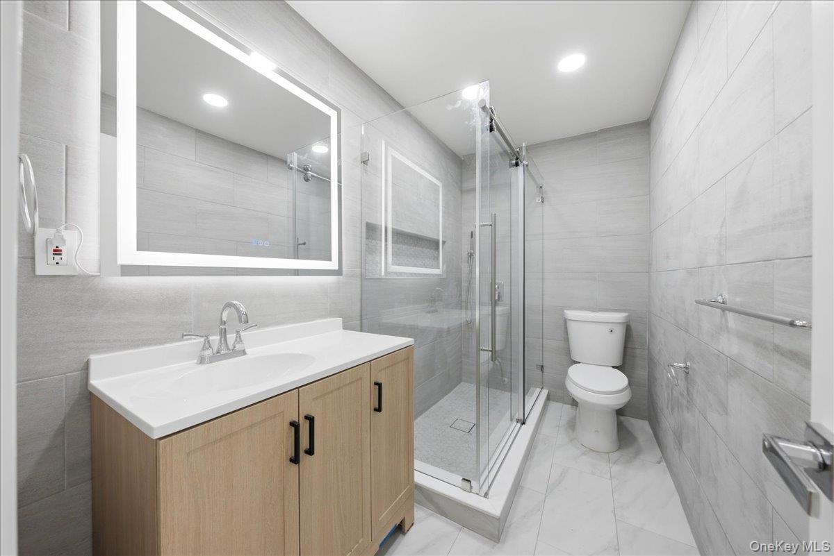 3038 Tiemann Avenue Property Photo 15