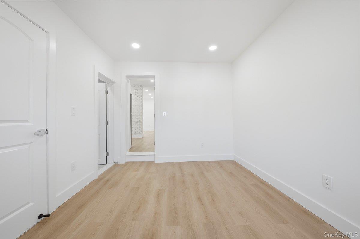 3038 Tiemann Avenue Property Photo 25