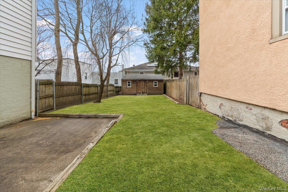9 N Dearman Street Property Photo 17