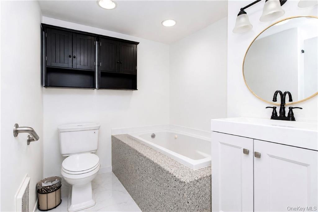 84-39 153rd Avenue 6b Property Photo 9