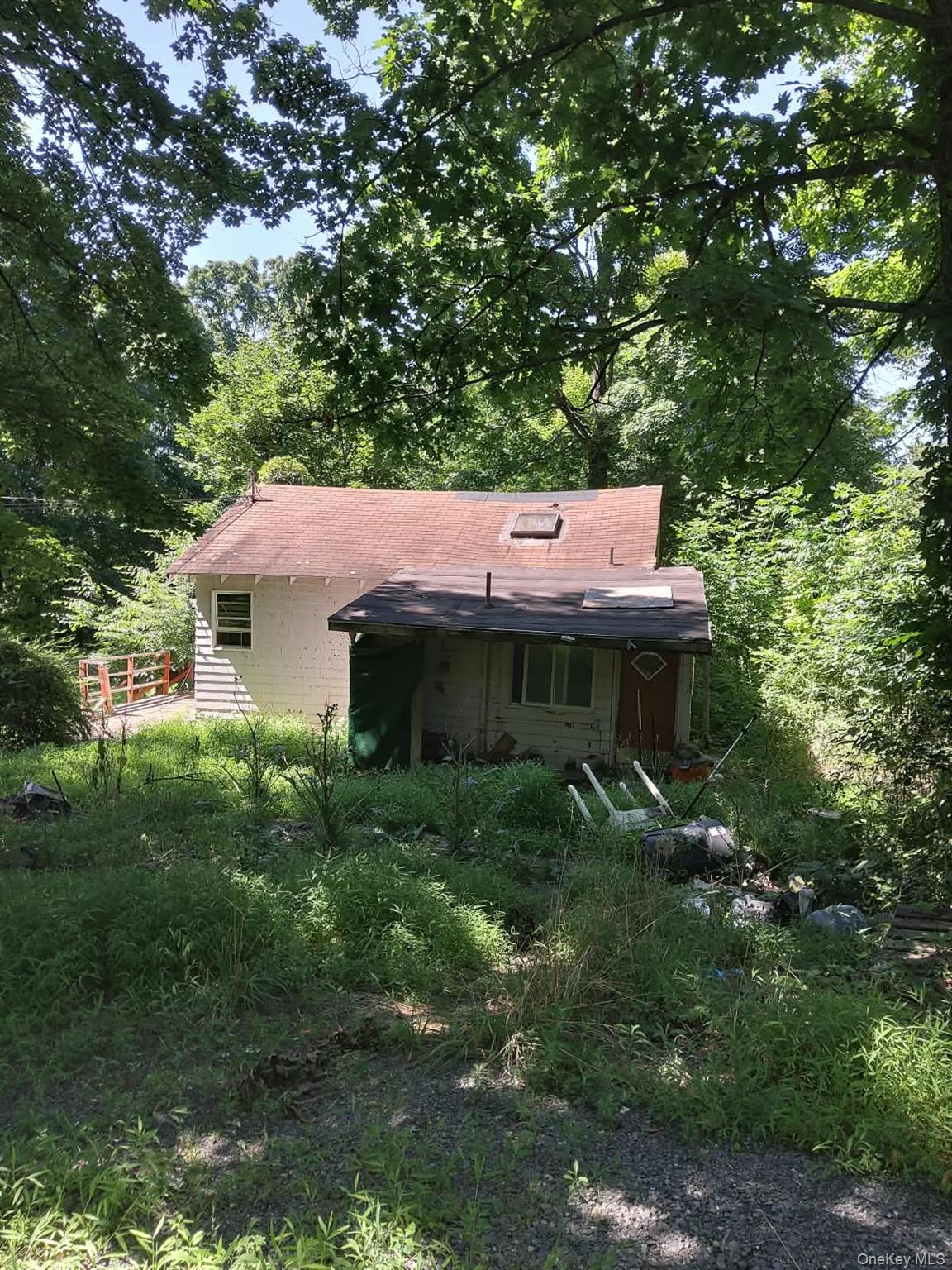 90 Arcardian Trail Property Photo 1