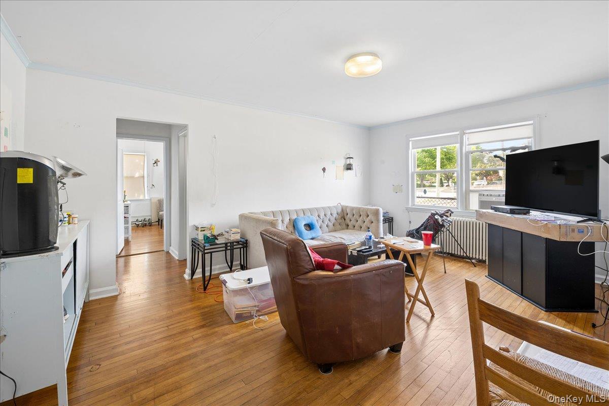 115 N Barry Avenue Property Photo 17