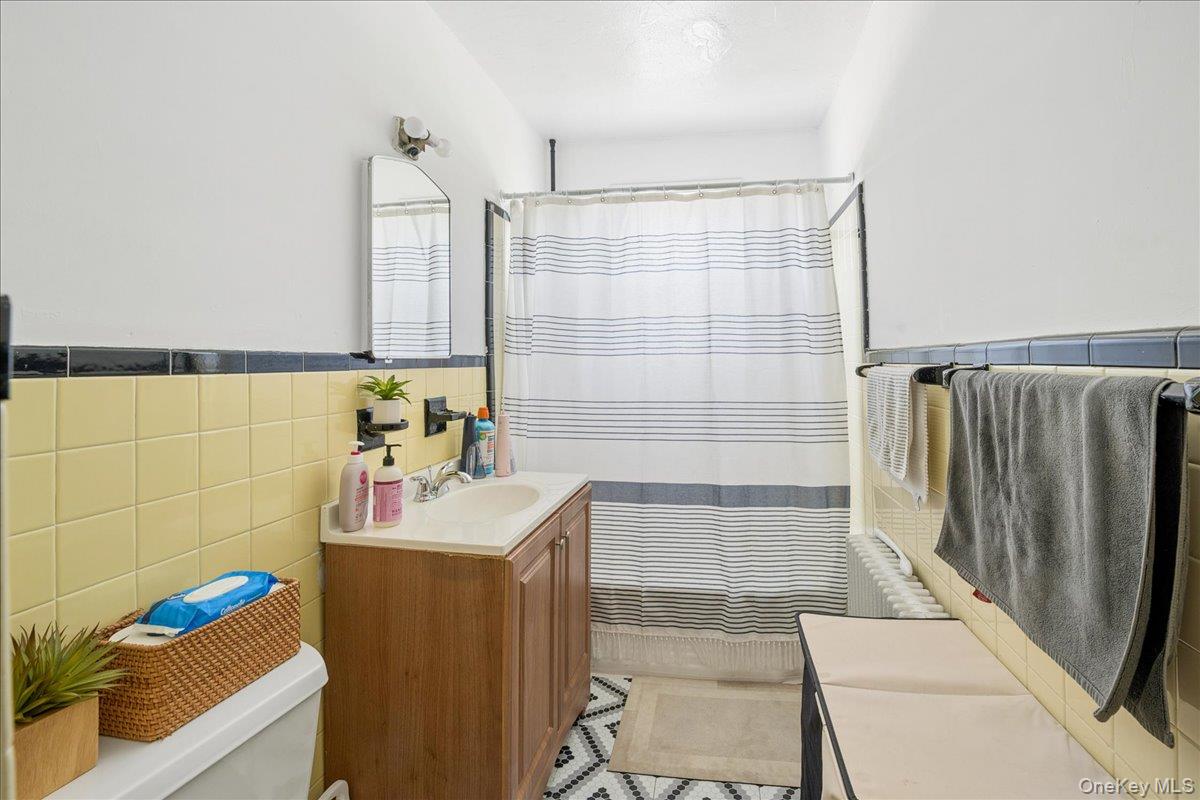 115 N Barry Avenue Property Photo 23
