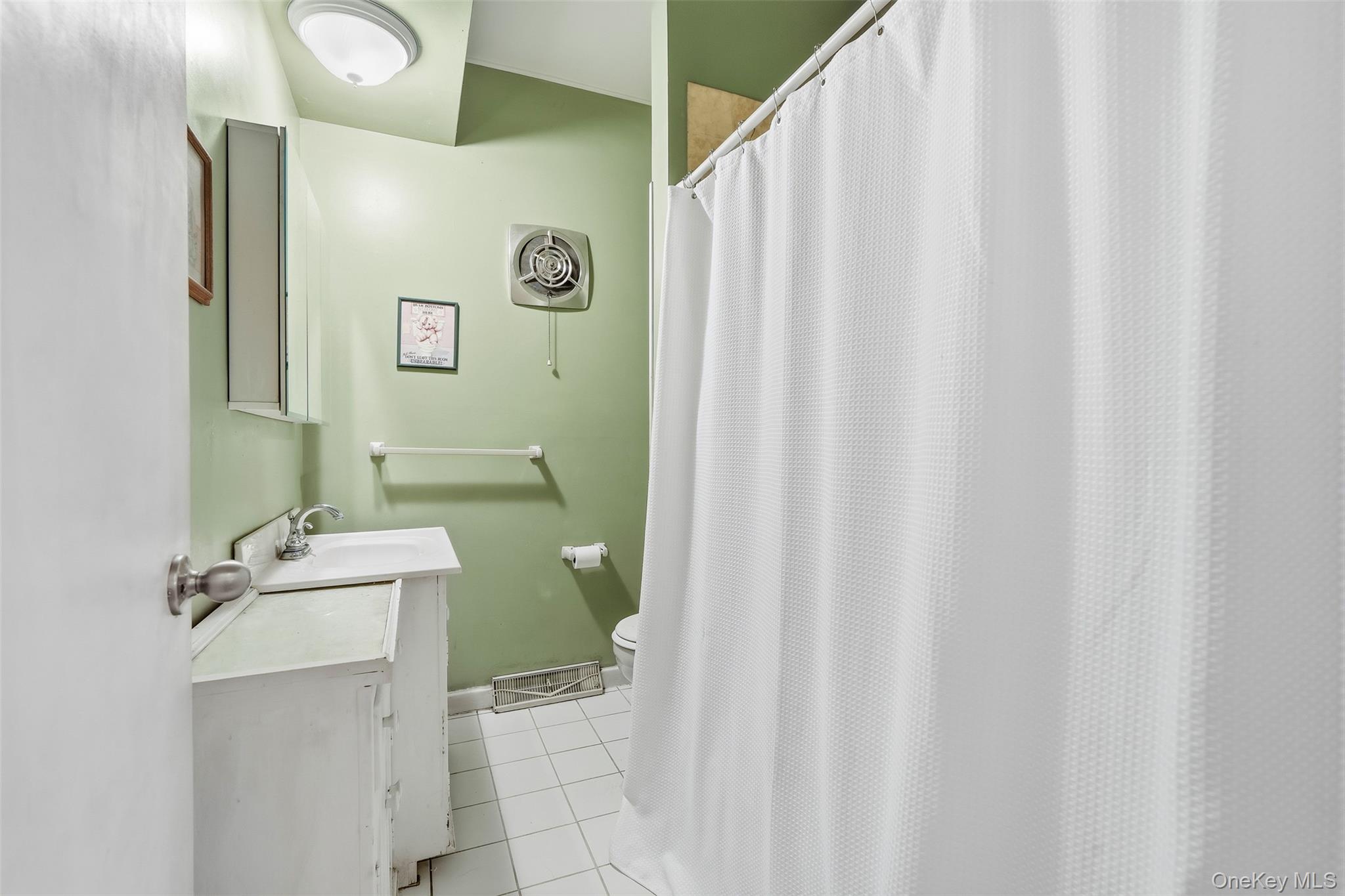 215 Demorest Avenue Property Photo 25