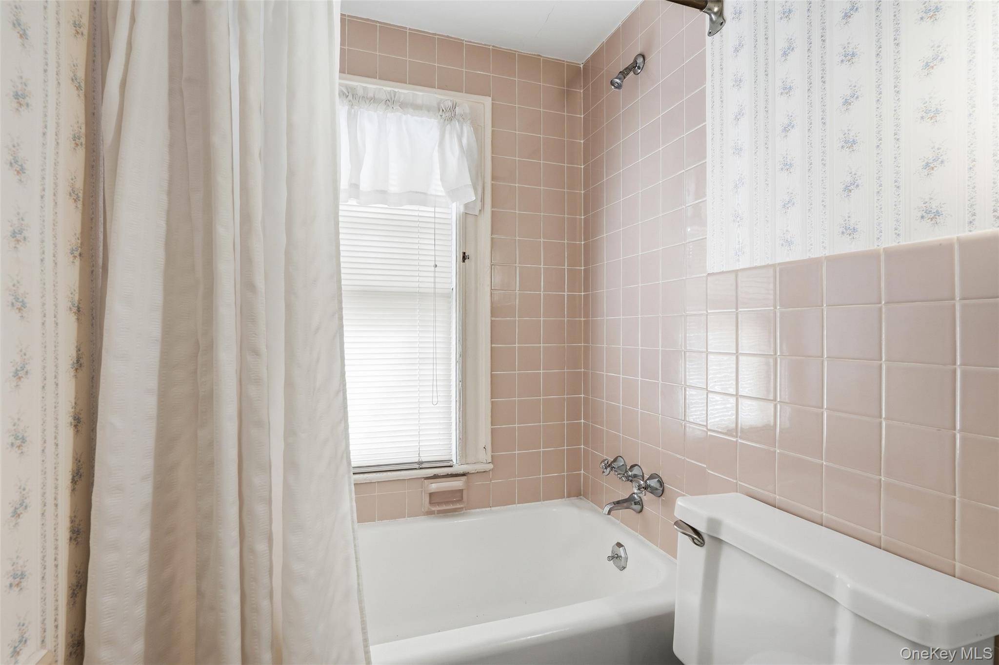 215 Demorest Avenue Property Photo 32