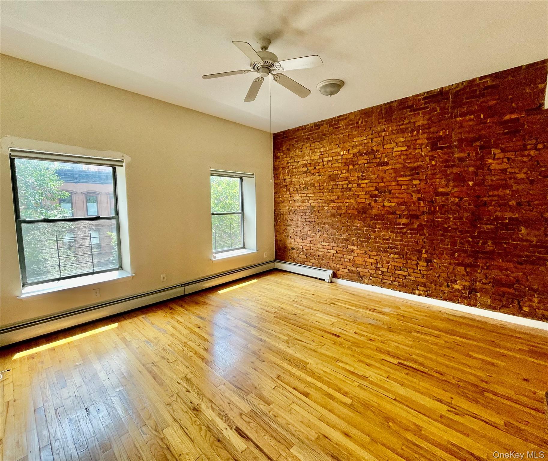 25 E 126th Street Property Photo 1