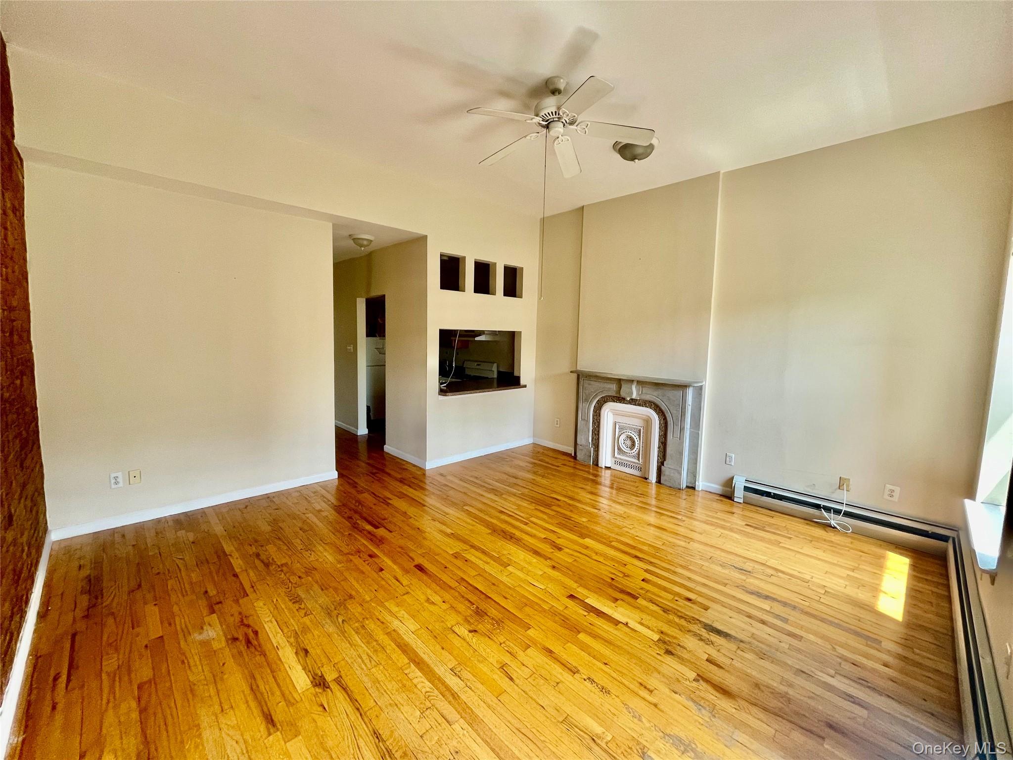 25 E 126th Street Property Photo 2
