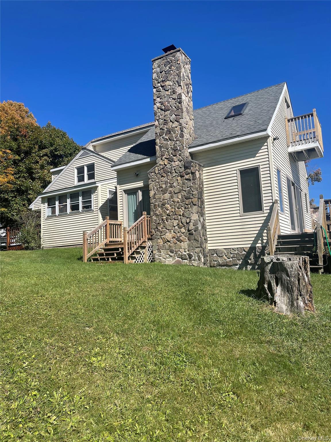 2614 Turnpike Road Property Photo 2