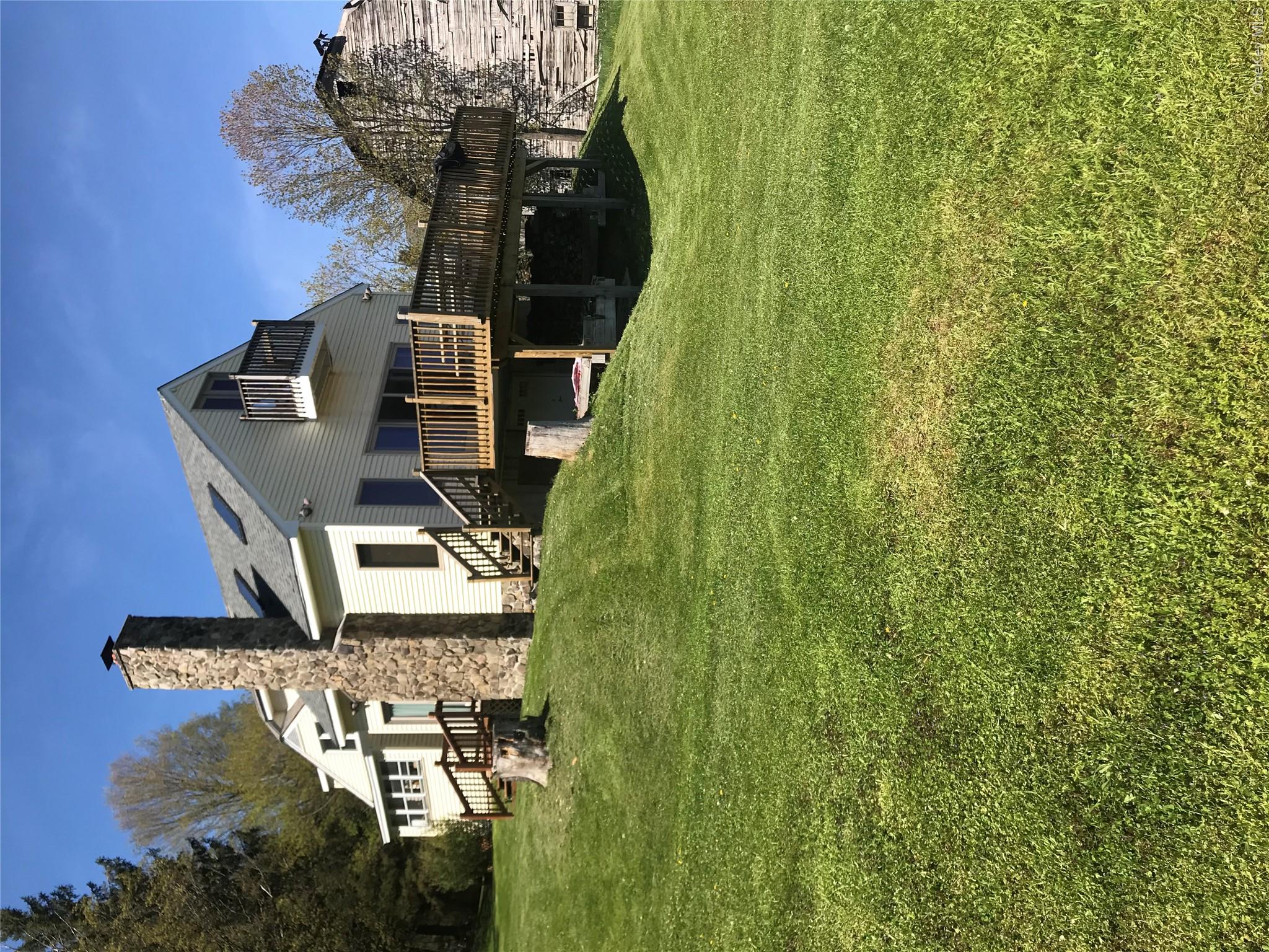 2614 Turnpike Road Property Photo 6