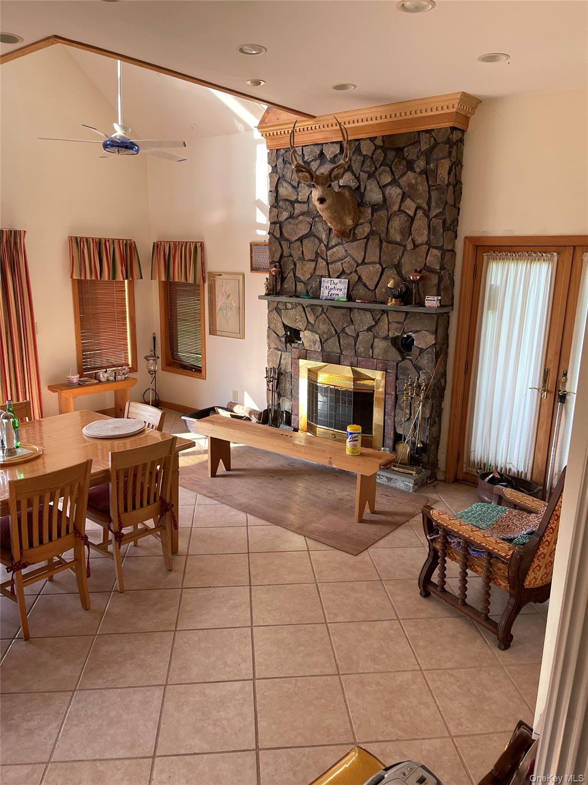 2614 Turnpike Road Property Photo 14