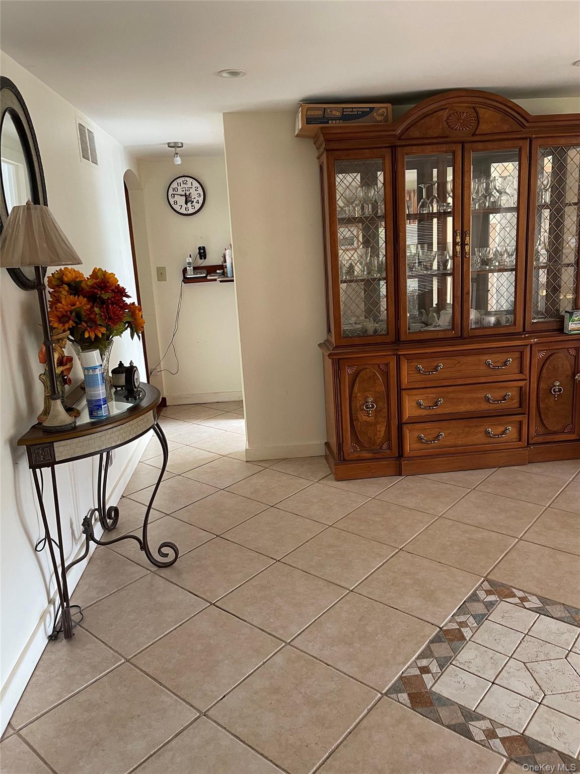 2614 Turnpike Road Property Photo 15