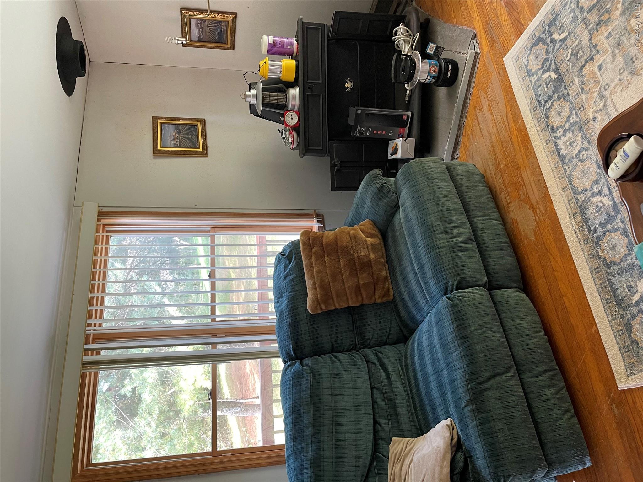 2614 Turnpike Road Property Photo 18